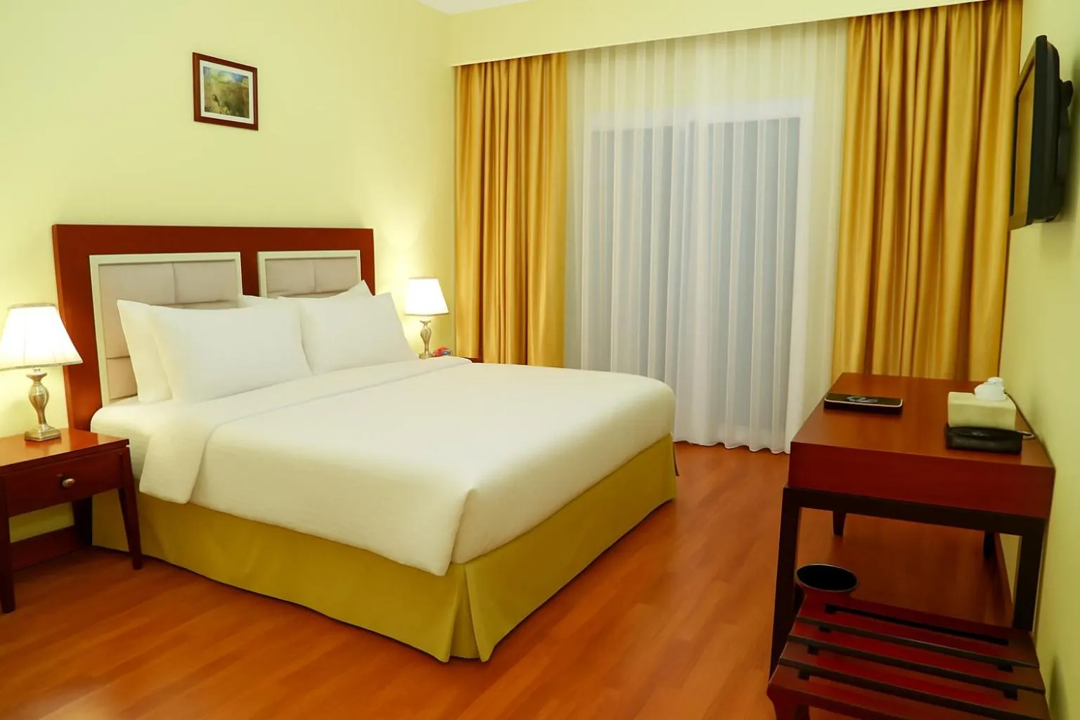 Bed in Ruwi Hotel Apartments, Sharjah