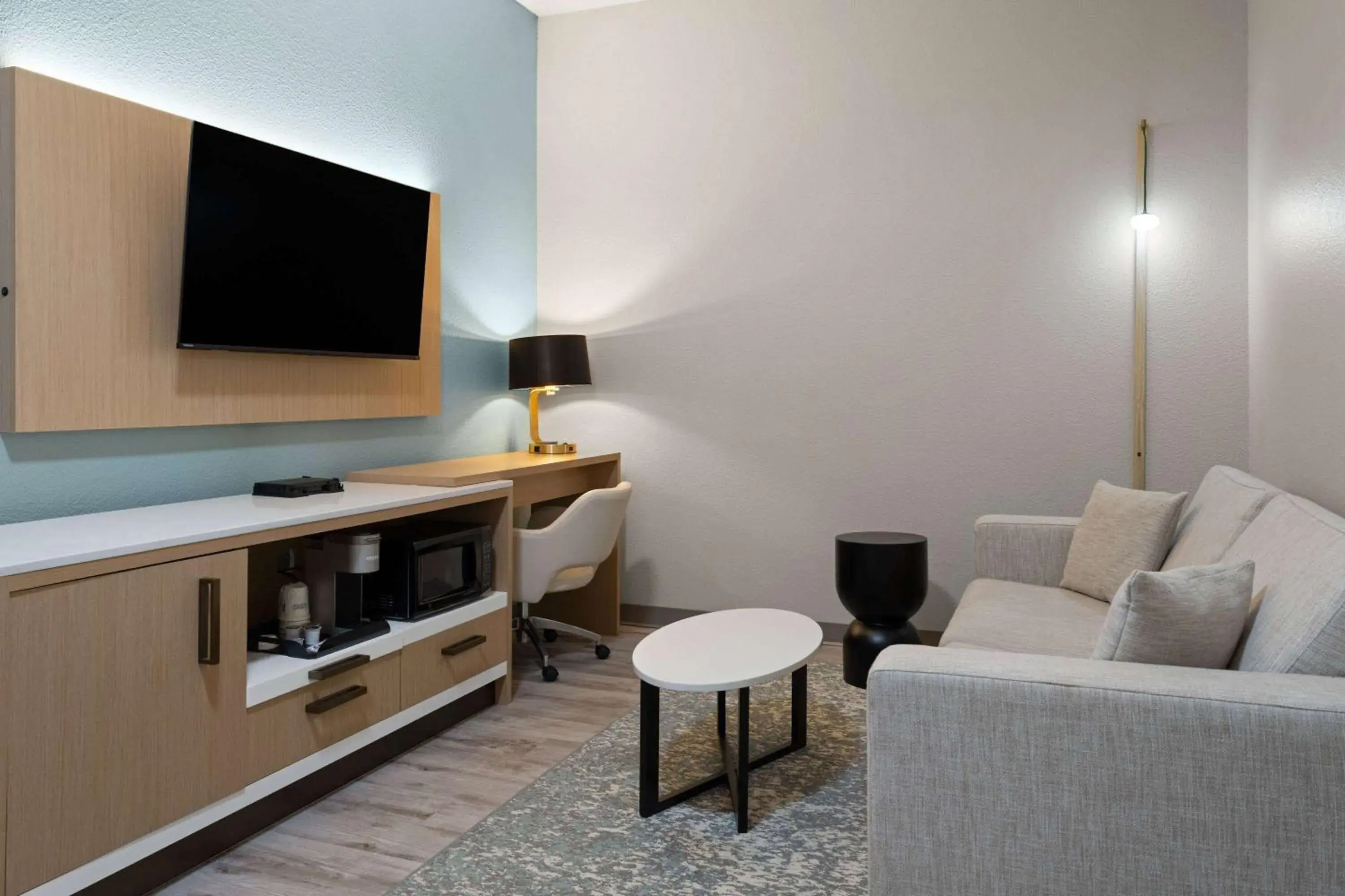 One-Bedroom Suite with Two Queen Beds - Non-Smoking in Wyndham Garden Otsego-Minneapolis One-Bedroom Suite with Two Queen Beds - Non-Smoking in Wyndham Garden Otsego-Minneapolis