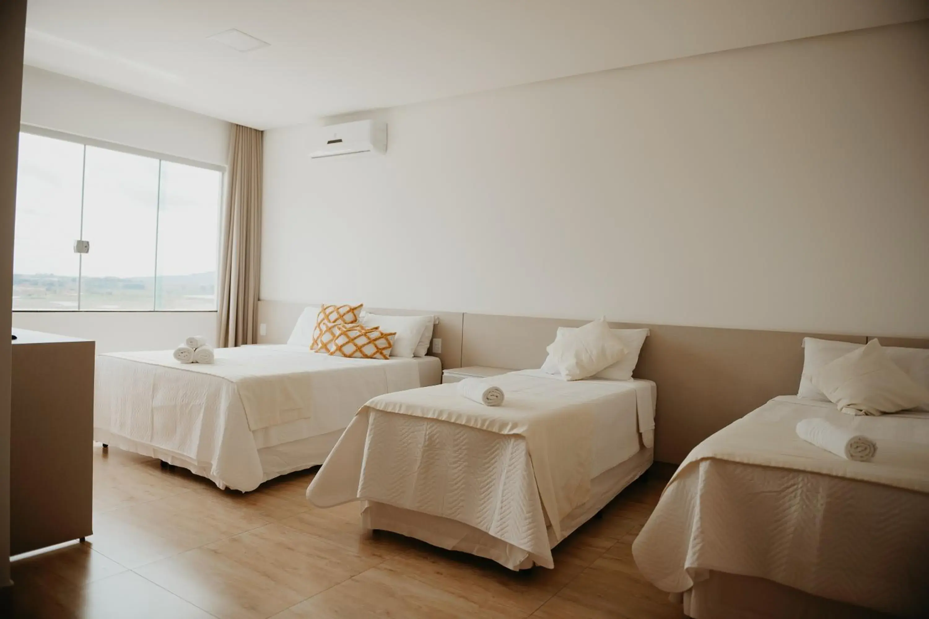 Quarto Quádruplo Deluxe com Vista in Hotel Chalé Capitólio Quarto Quádruplo Deluxe com Vista in Hotel Chalé Capitólio