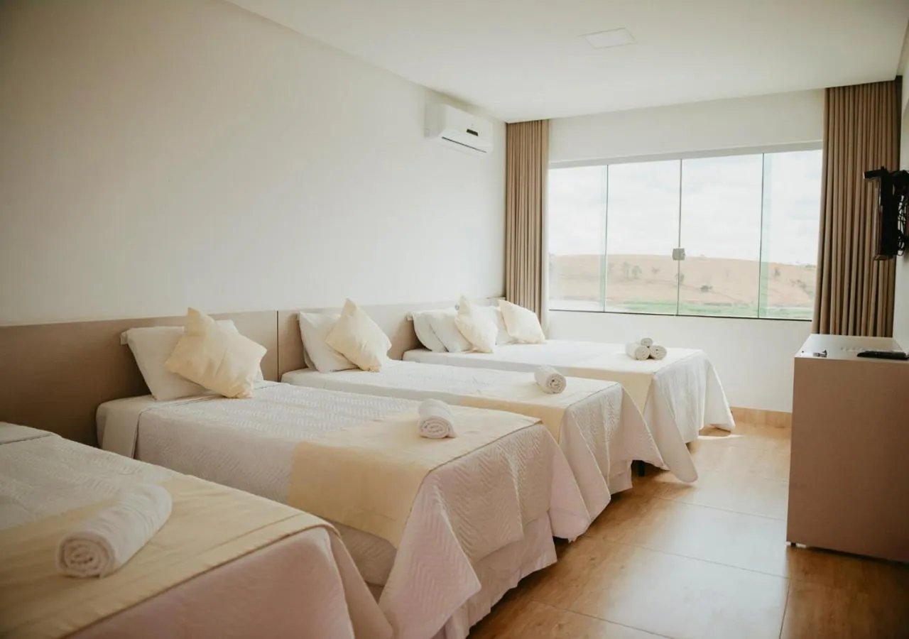 Photo of the whole room, Bed in Hotel Chalé Capitólio