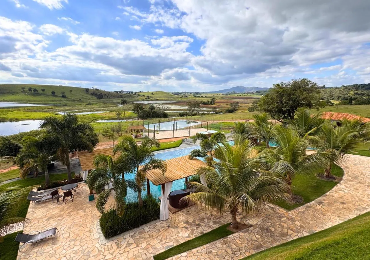 Swimming pool in Hotel Chalé Capitólio