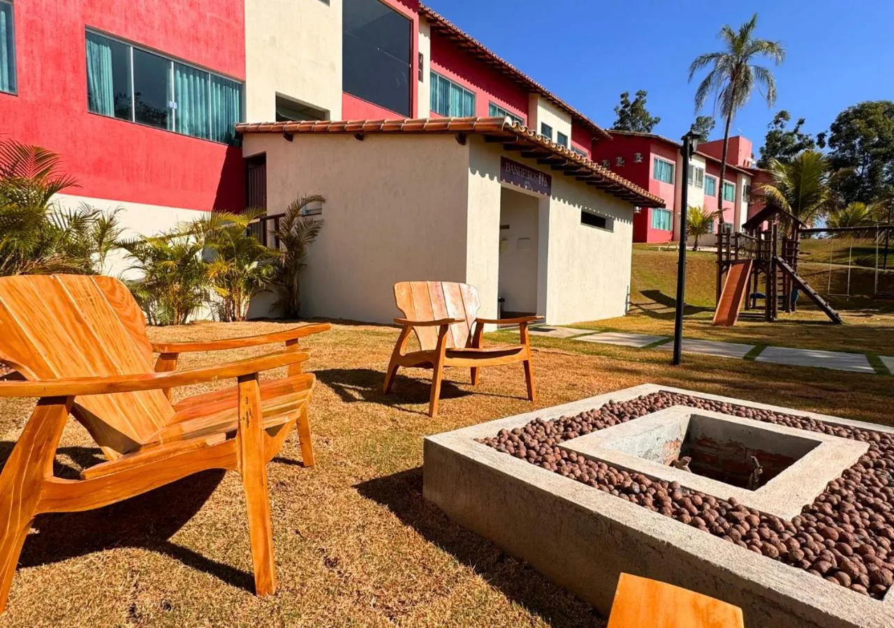 Spring in Hotel Chalé Capitólio