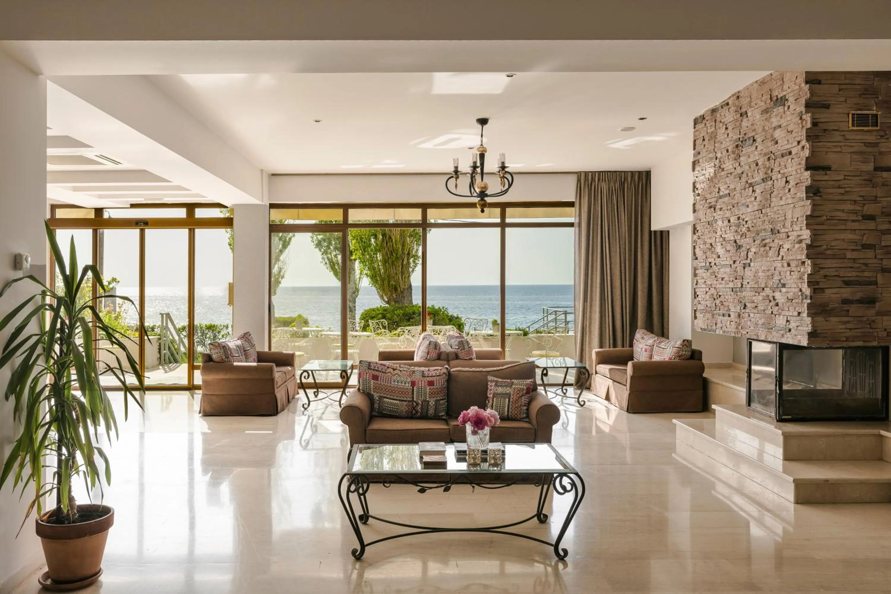 Lobby or reception in Niki Beach Hotel