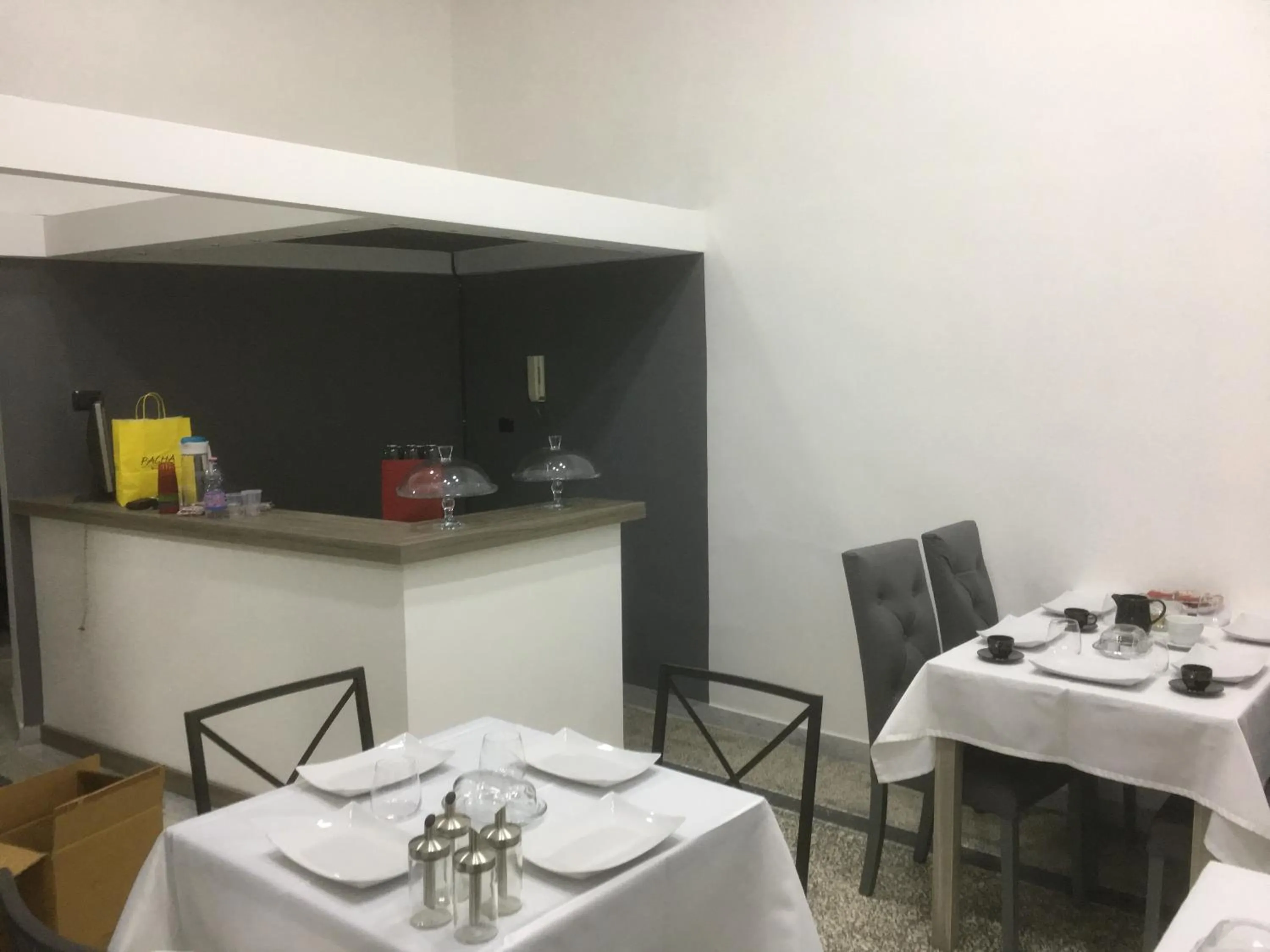 MB95 - Mezzocannone Luxurious Bed&Breakfast