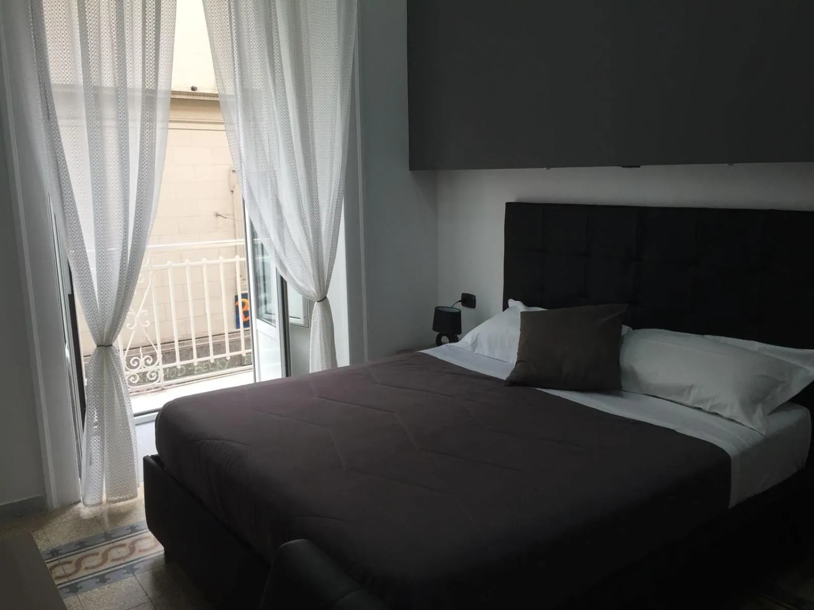 Bed in MB95 - Mezzocannone Luxurious Bed&Breakfast