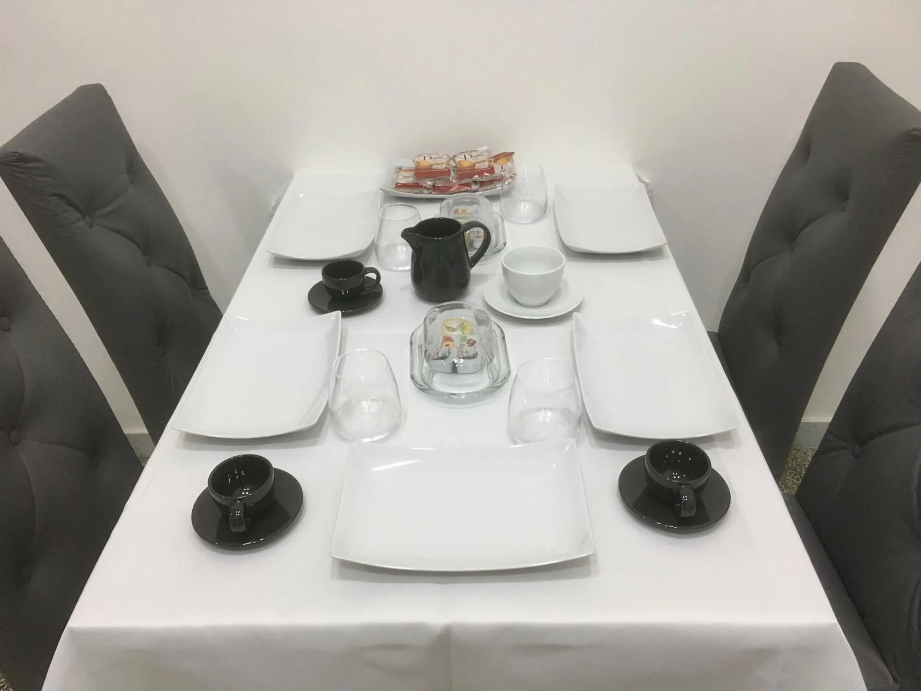 MB95 - Mezzocannone Luxurious Bed&Breakfast