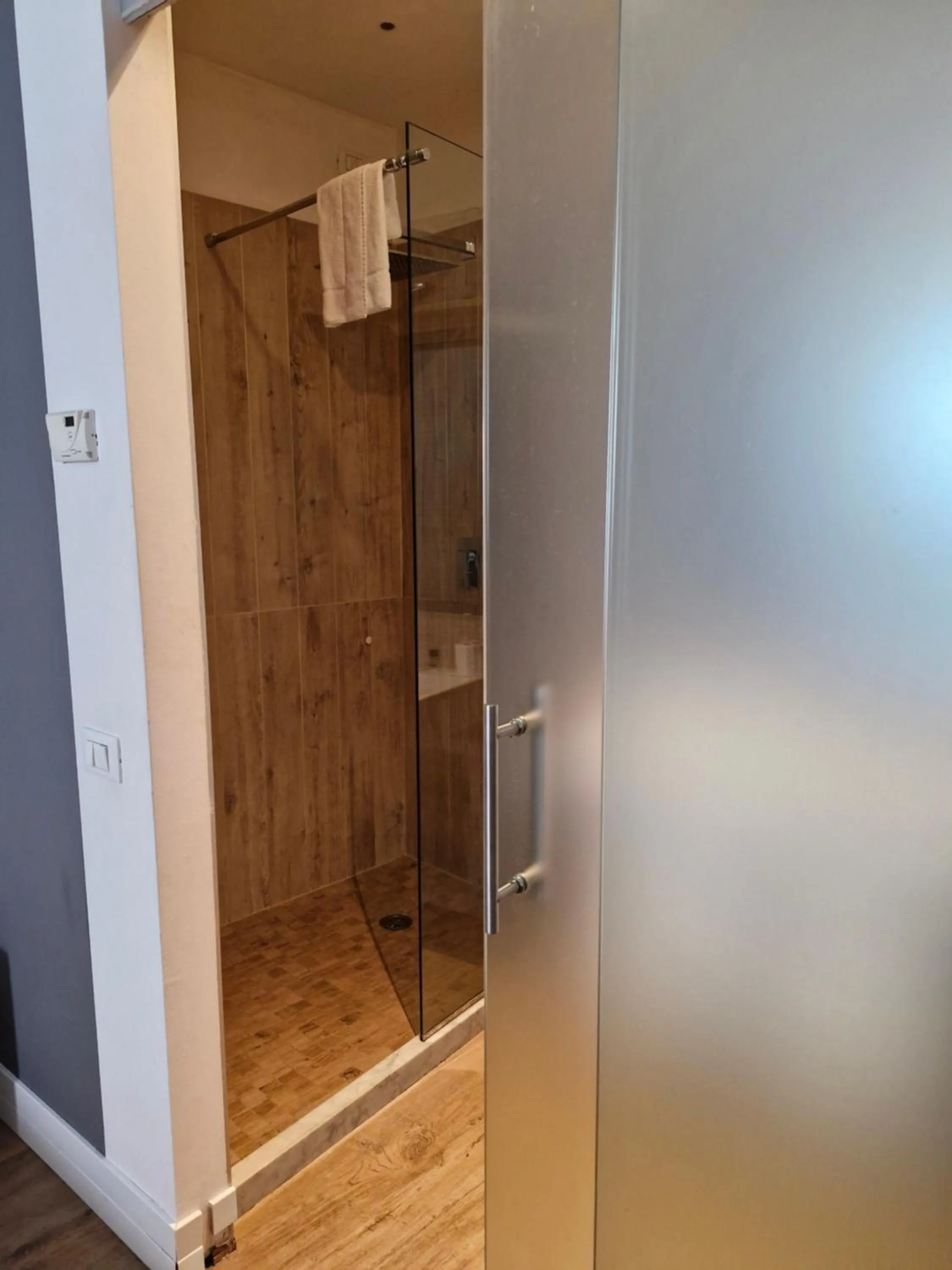 Shower in Hotel La Loggia