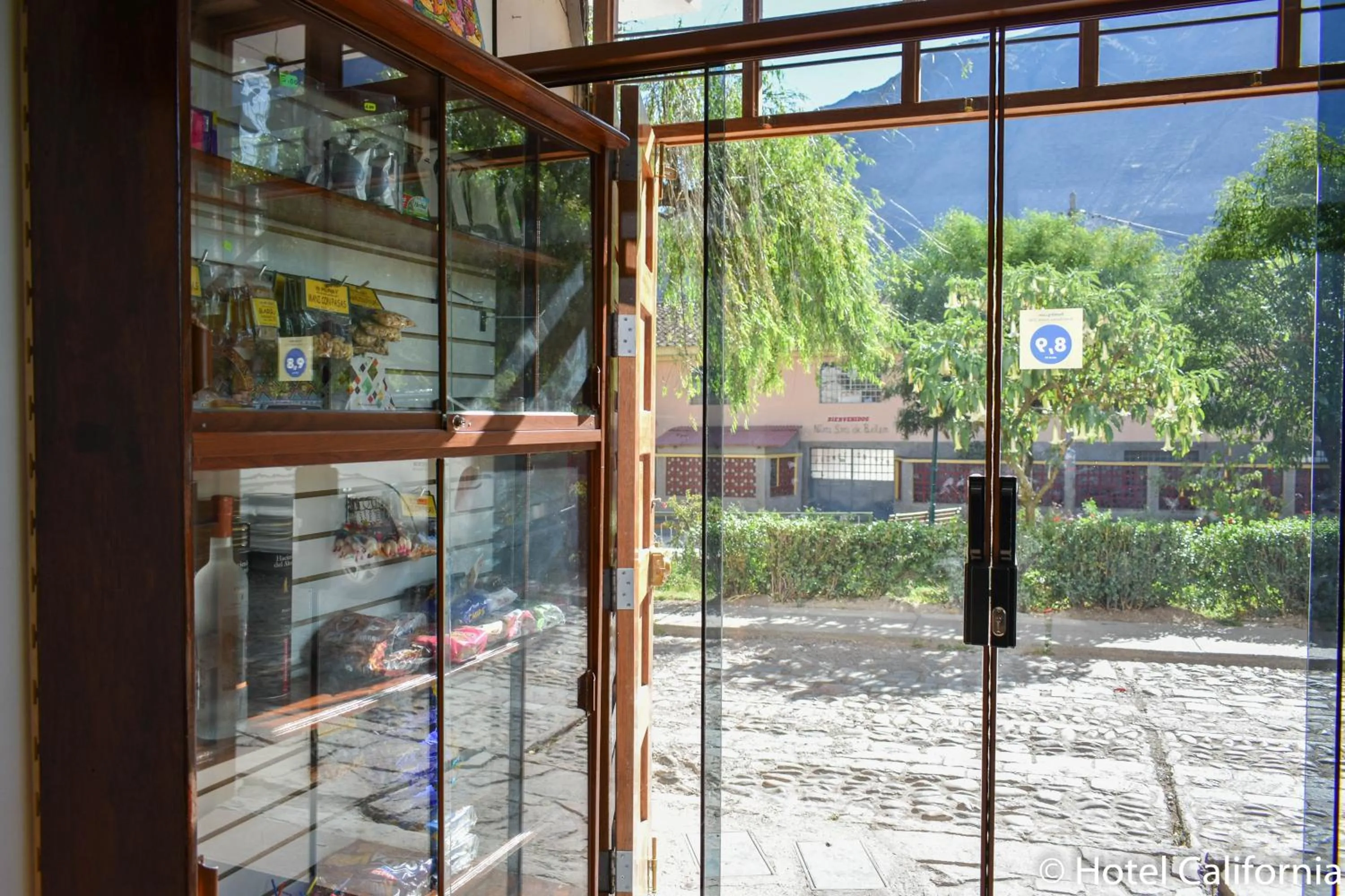 Lobby or reception in Hotel California Calca