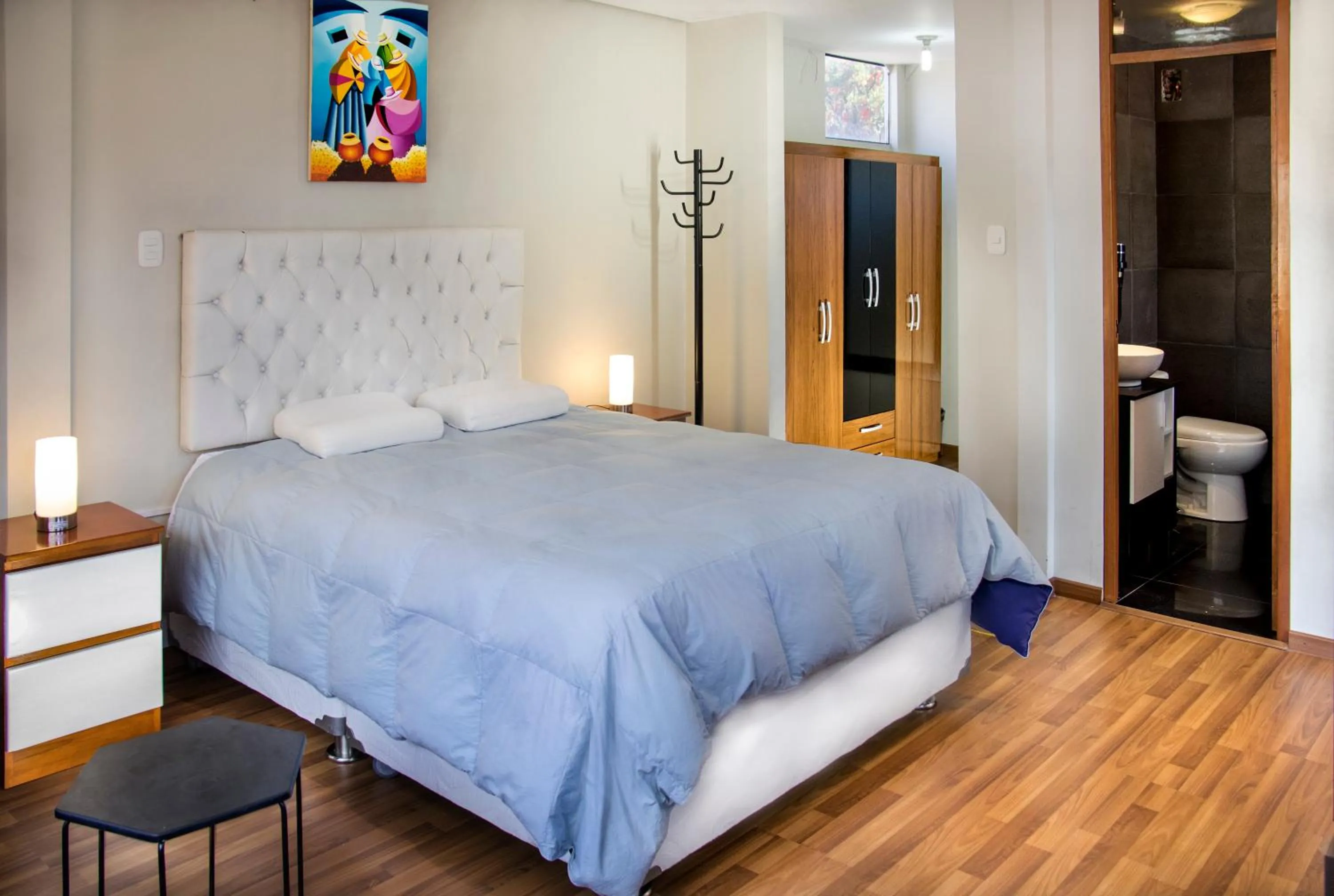 Bed in Hotel California Calca