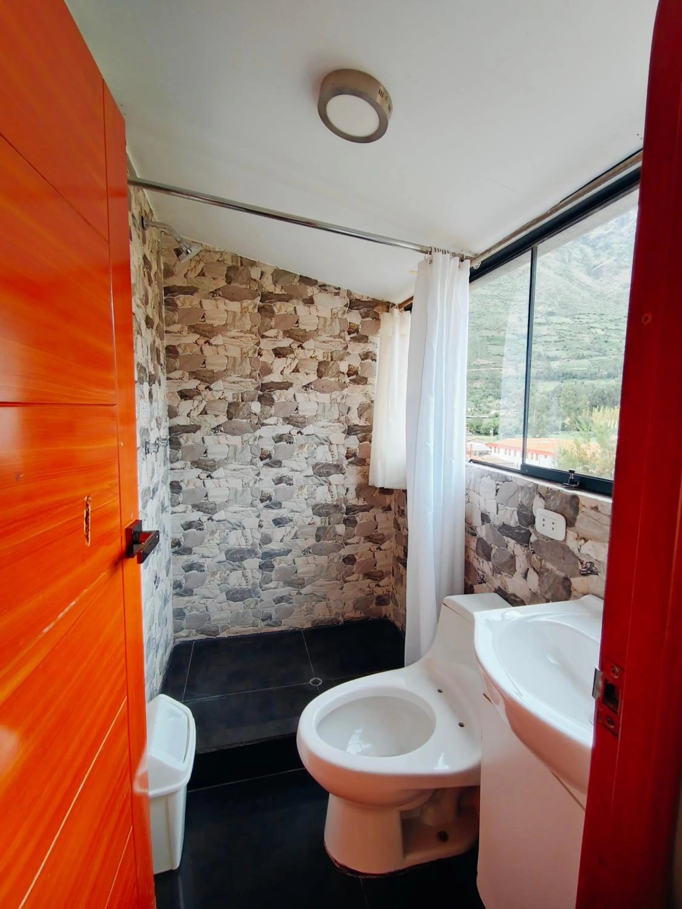 Hotel California Calca