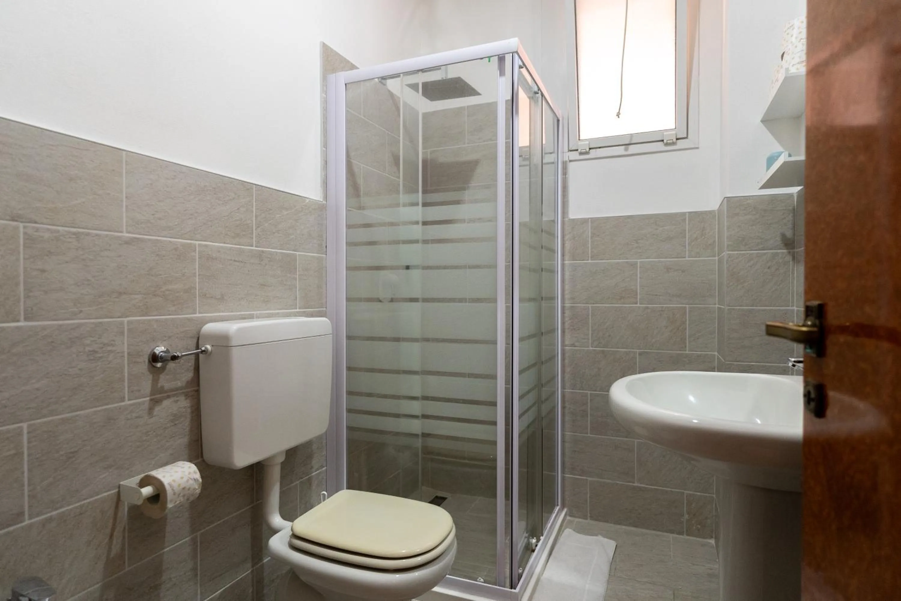 Shower in Residence Rosa