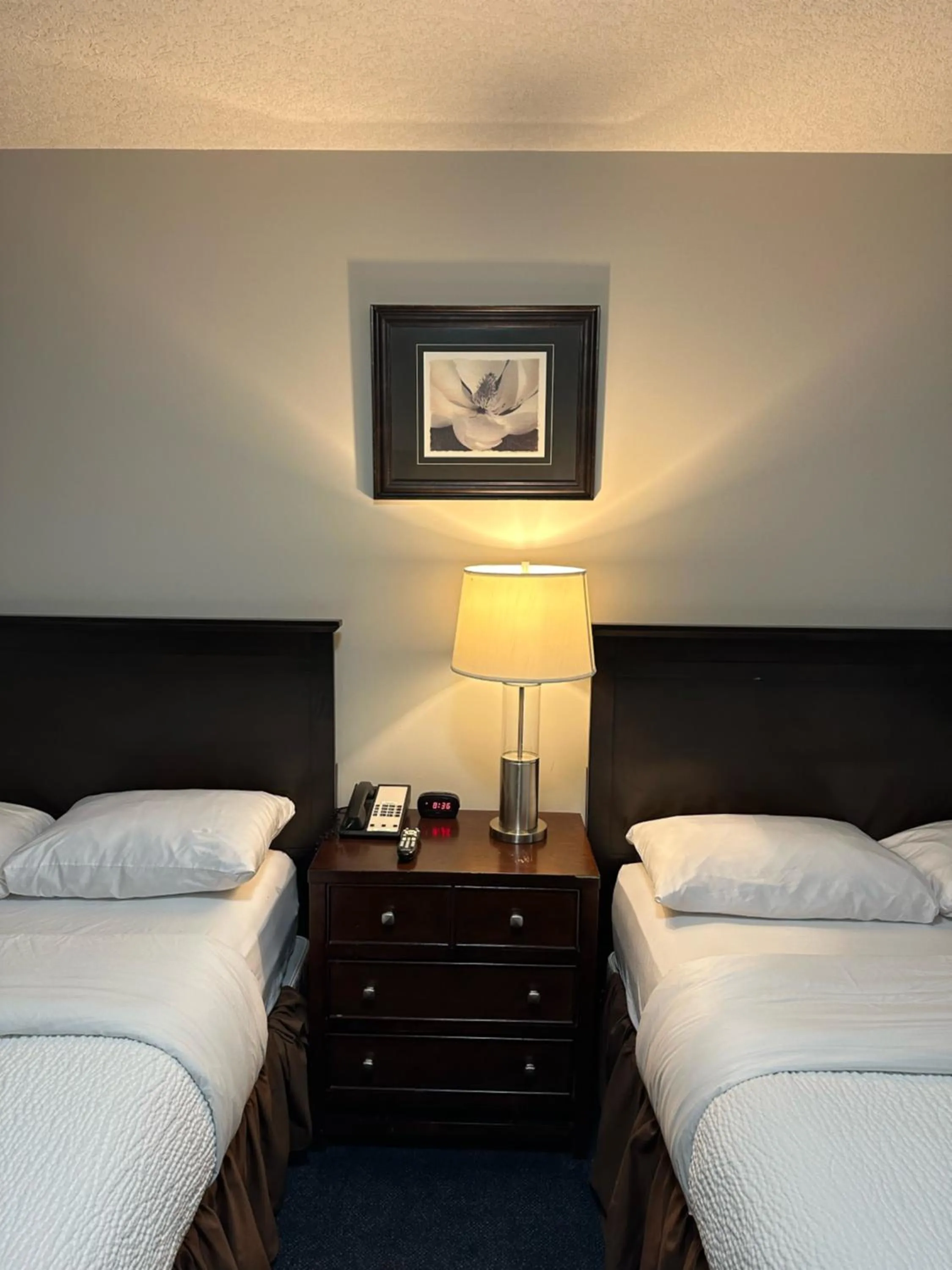 Bed in Travelodge by Wyndham Wetaskiwin