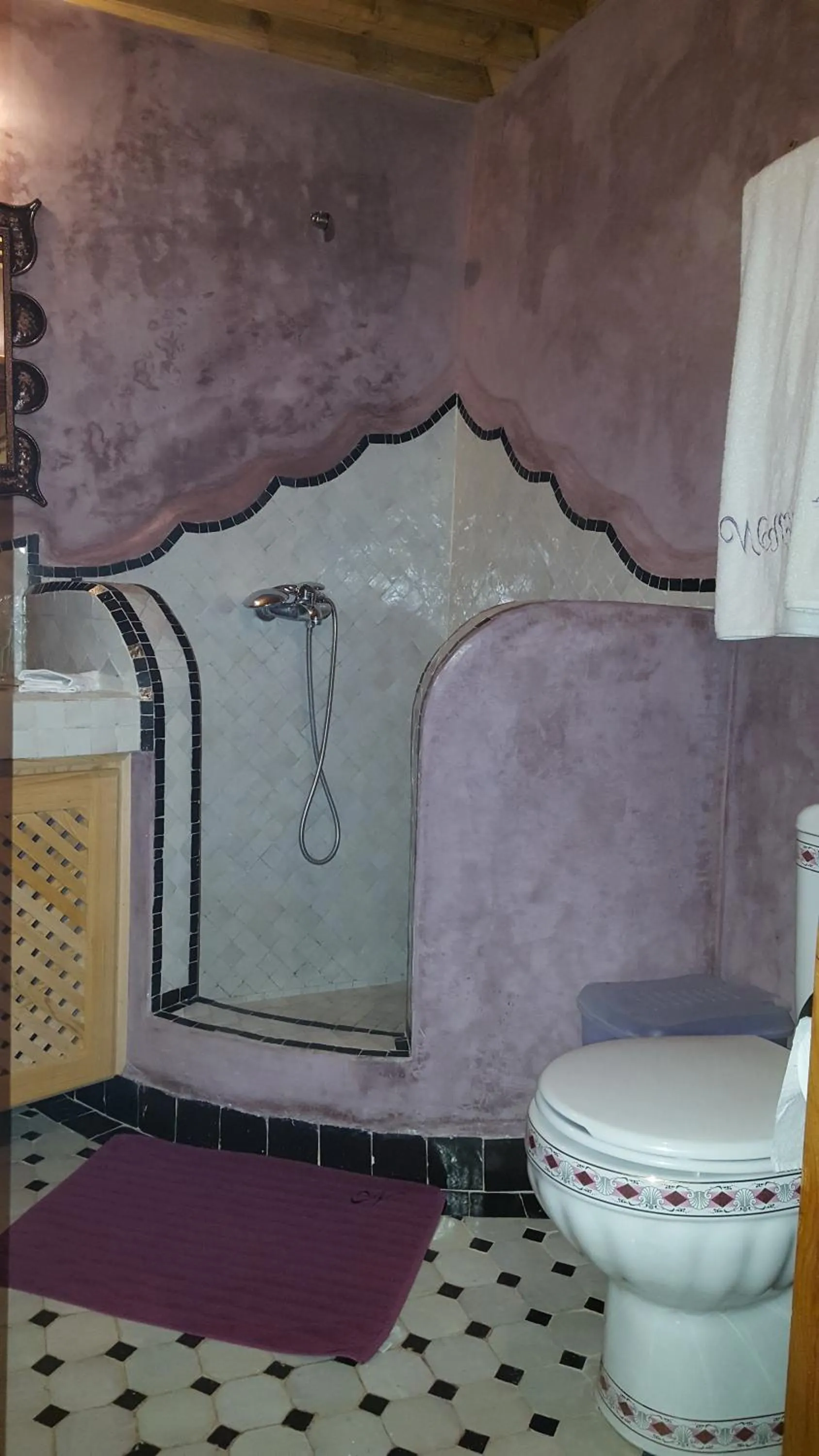 Shower in Dar Nour Fes