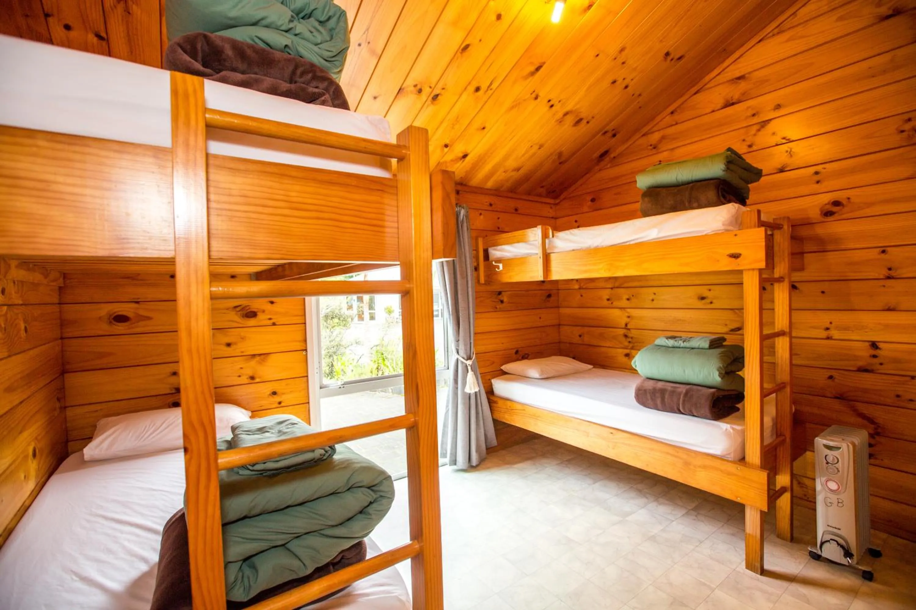 Bedroom, Bed in Tatahi Cove Back Packer