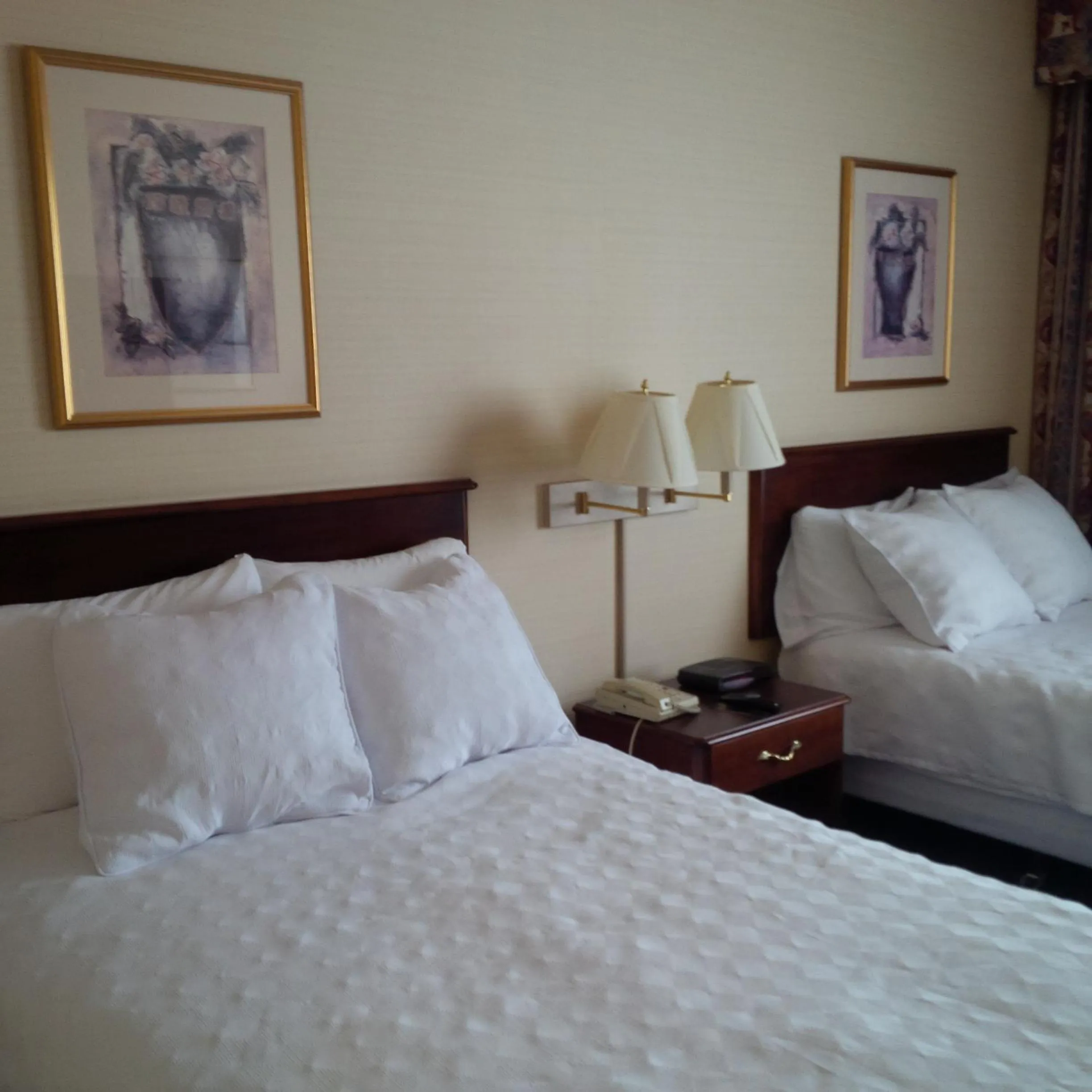 Bed in Maron Hotel & Suites