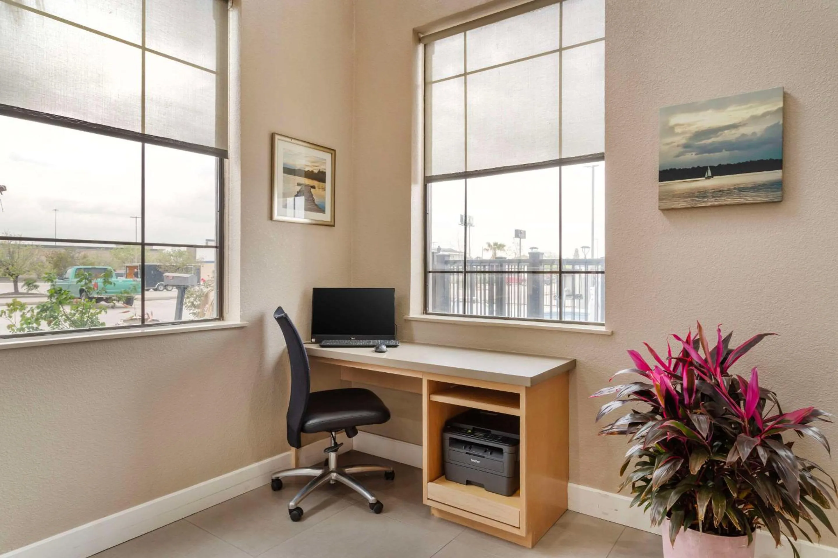 Business facilities in Comfort Suites Shenandoah-The Woodlands