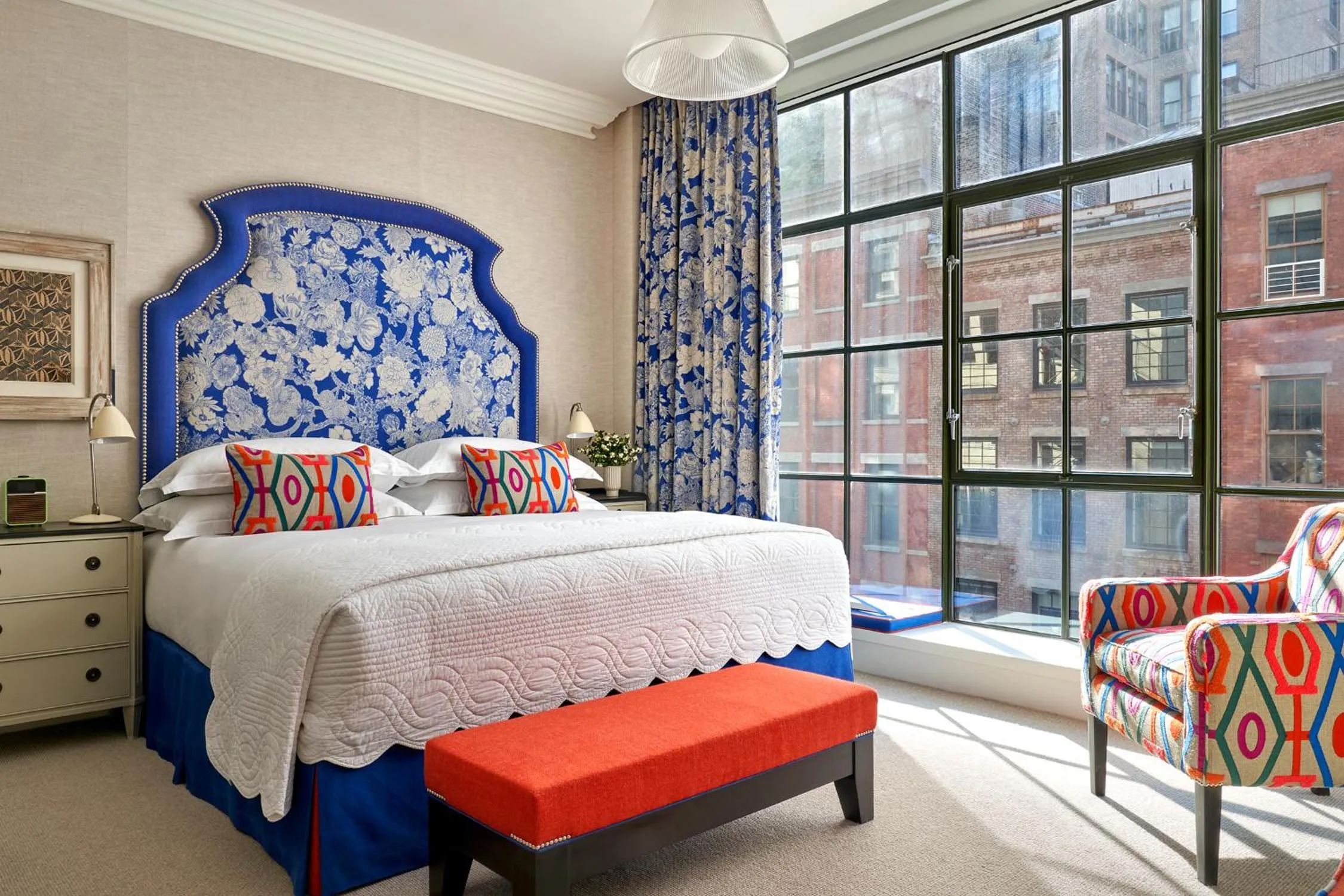 Photo of the whole room, Bed in Crosby Street Hotel