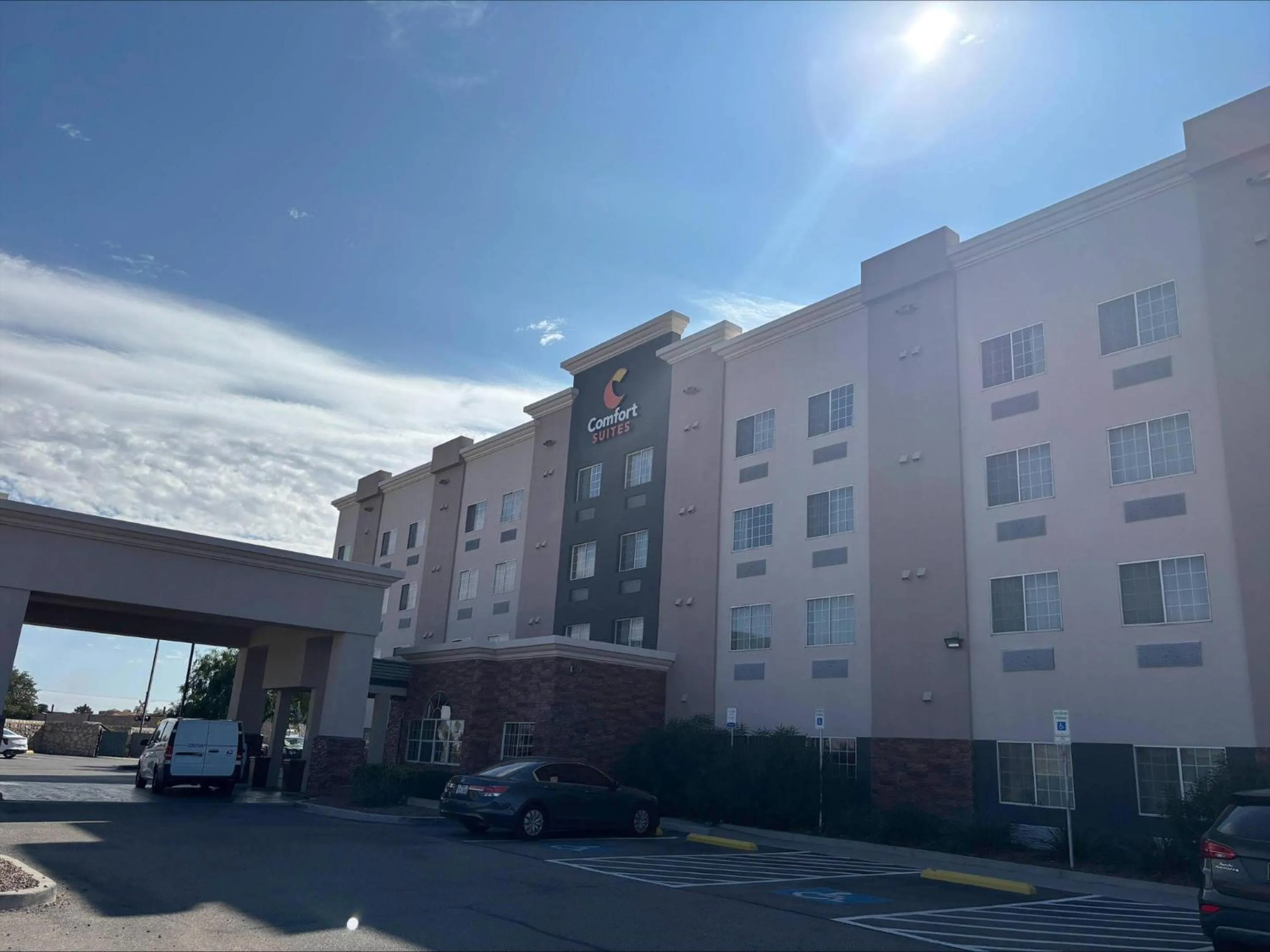 Property building in Comfort Suites El Paso Airport