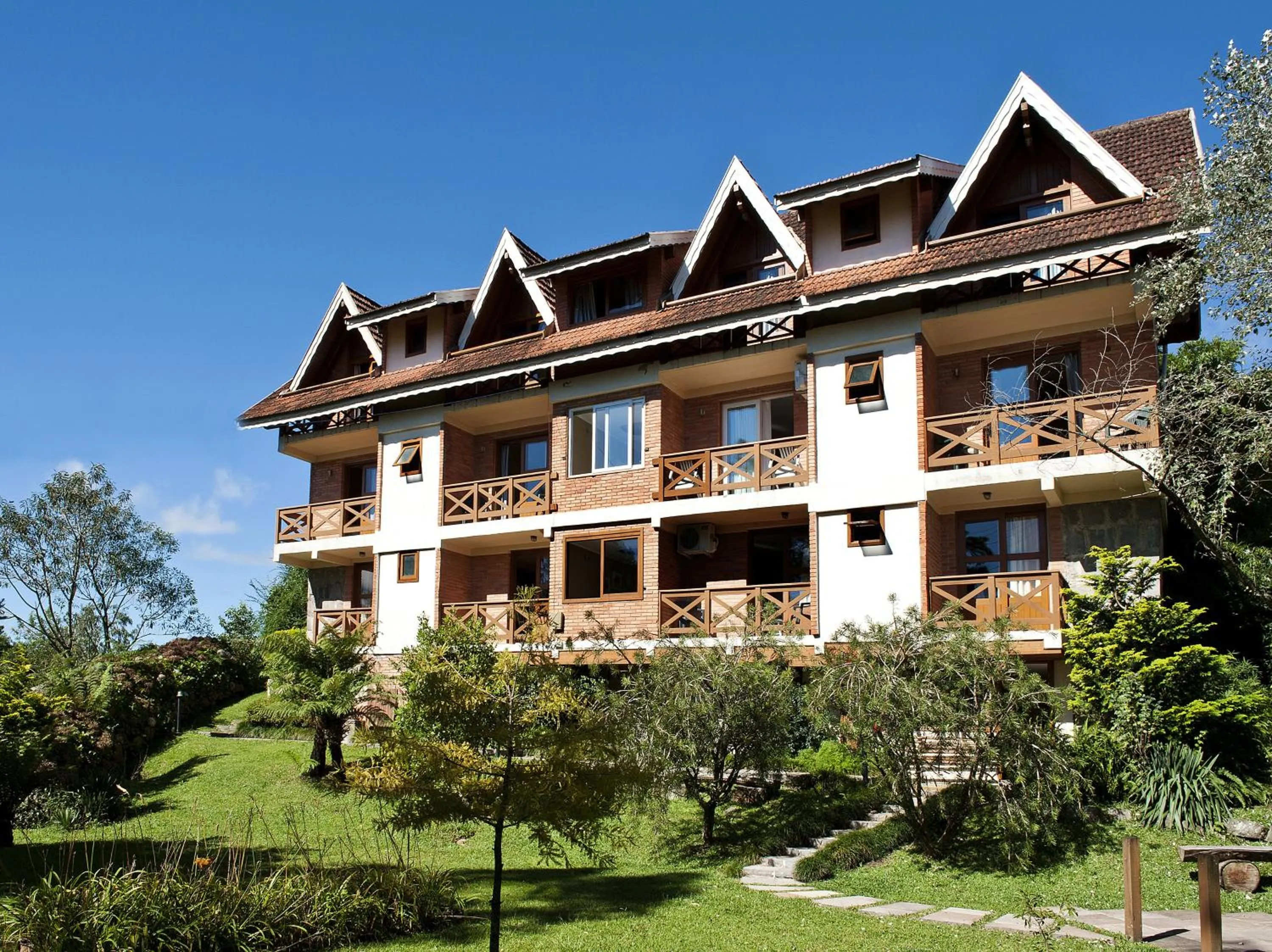 Facade/entrance in Hotel Canto Verde