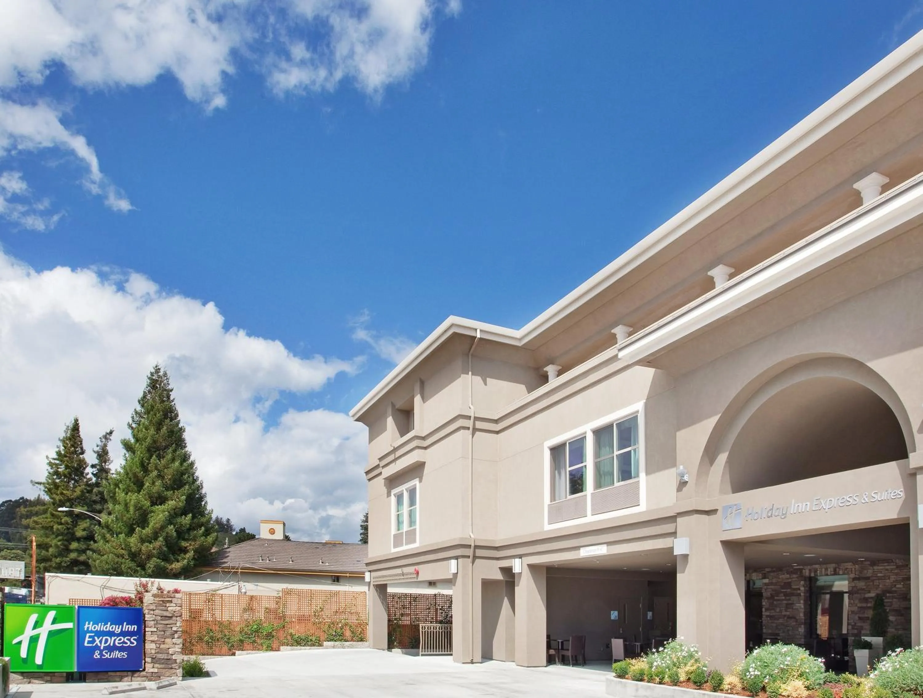 Property building in Holiday Inn Express Hotel & Suites Santa Cruz by IHG