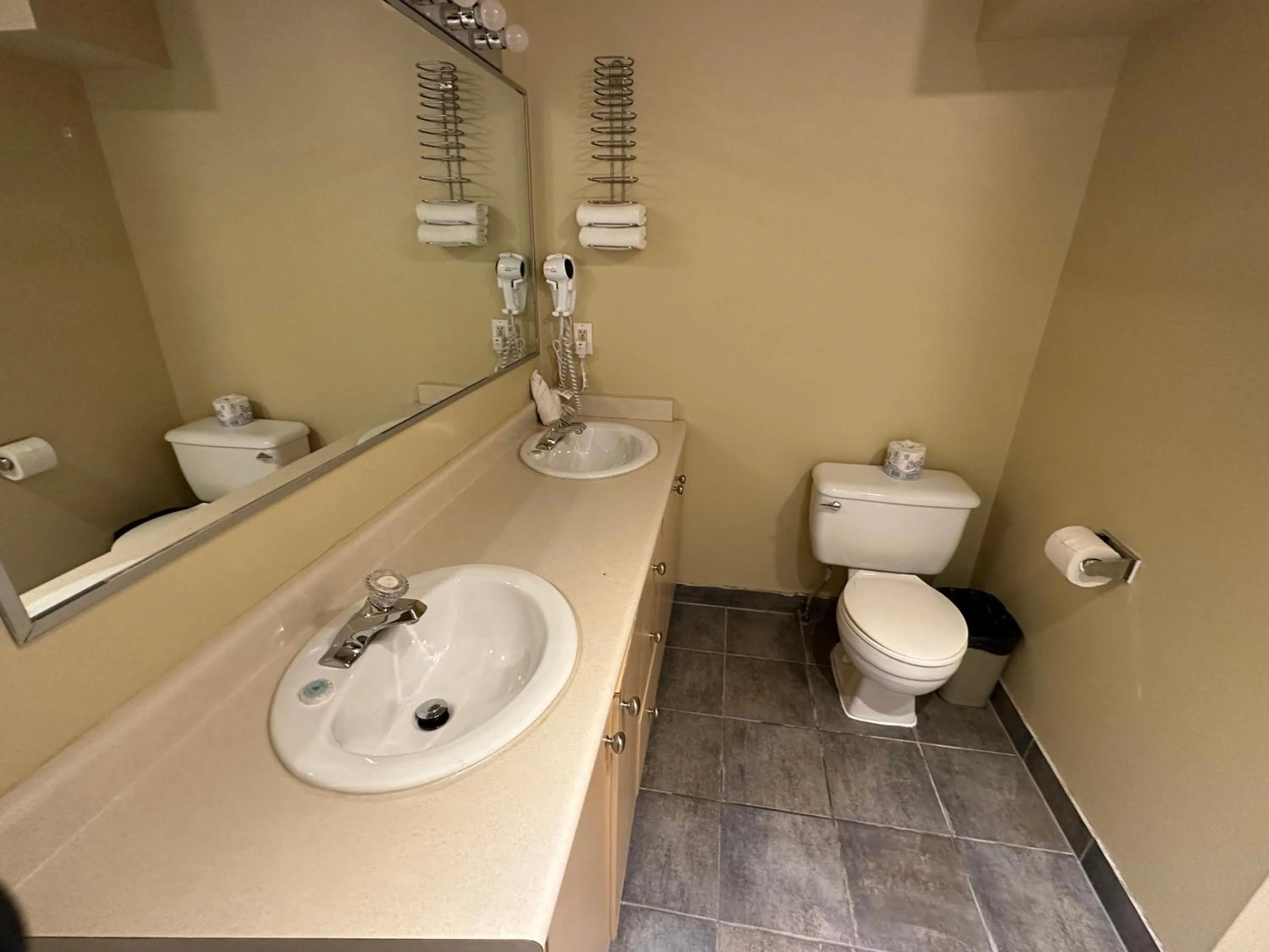 Bathroom in Canadian Inn