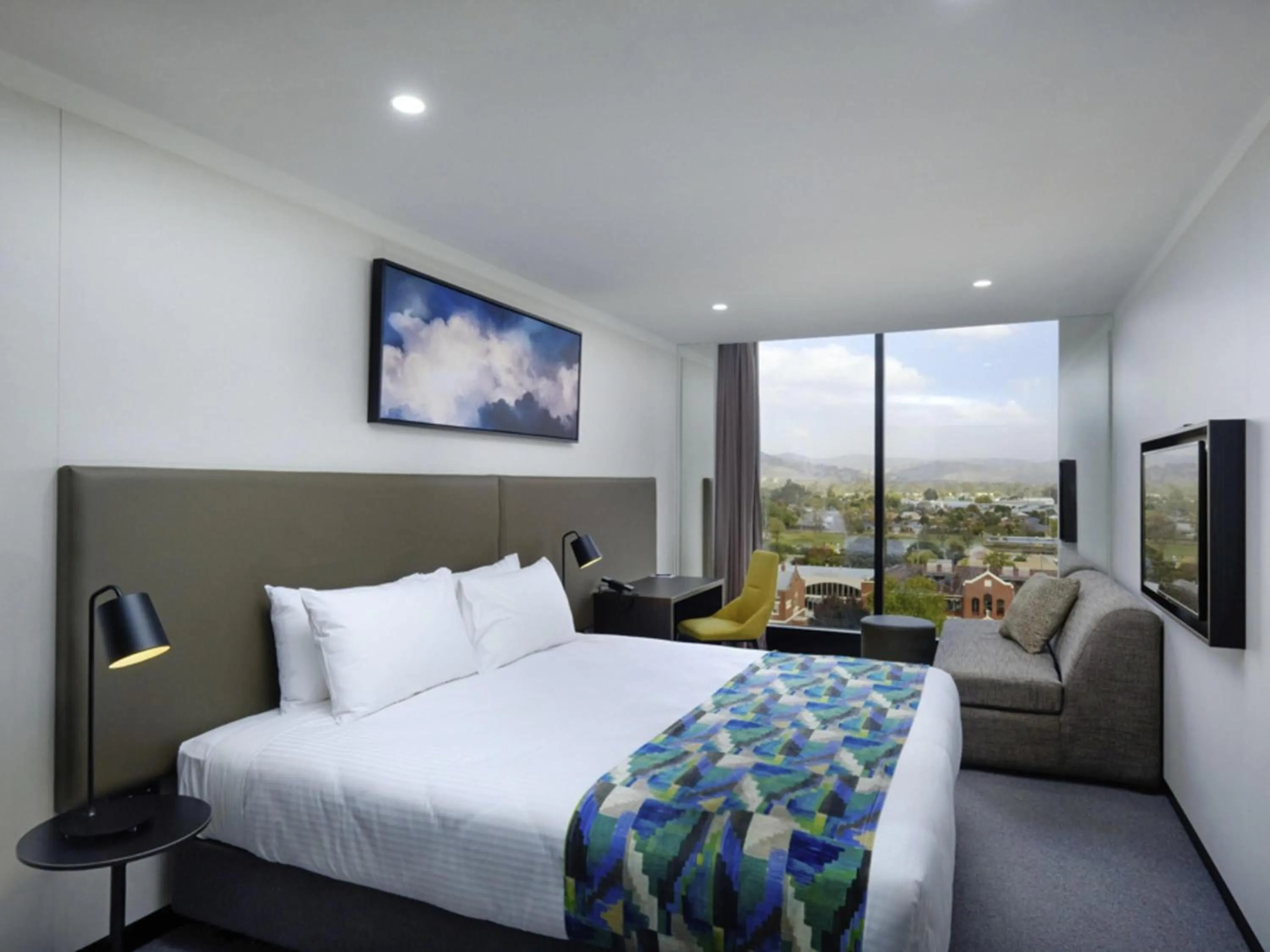 Bedroom, Bed in Mantra Albury