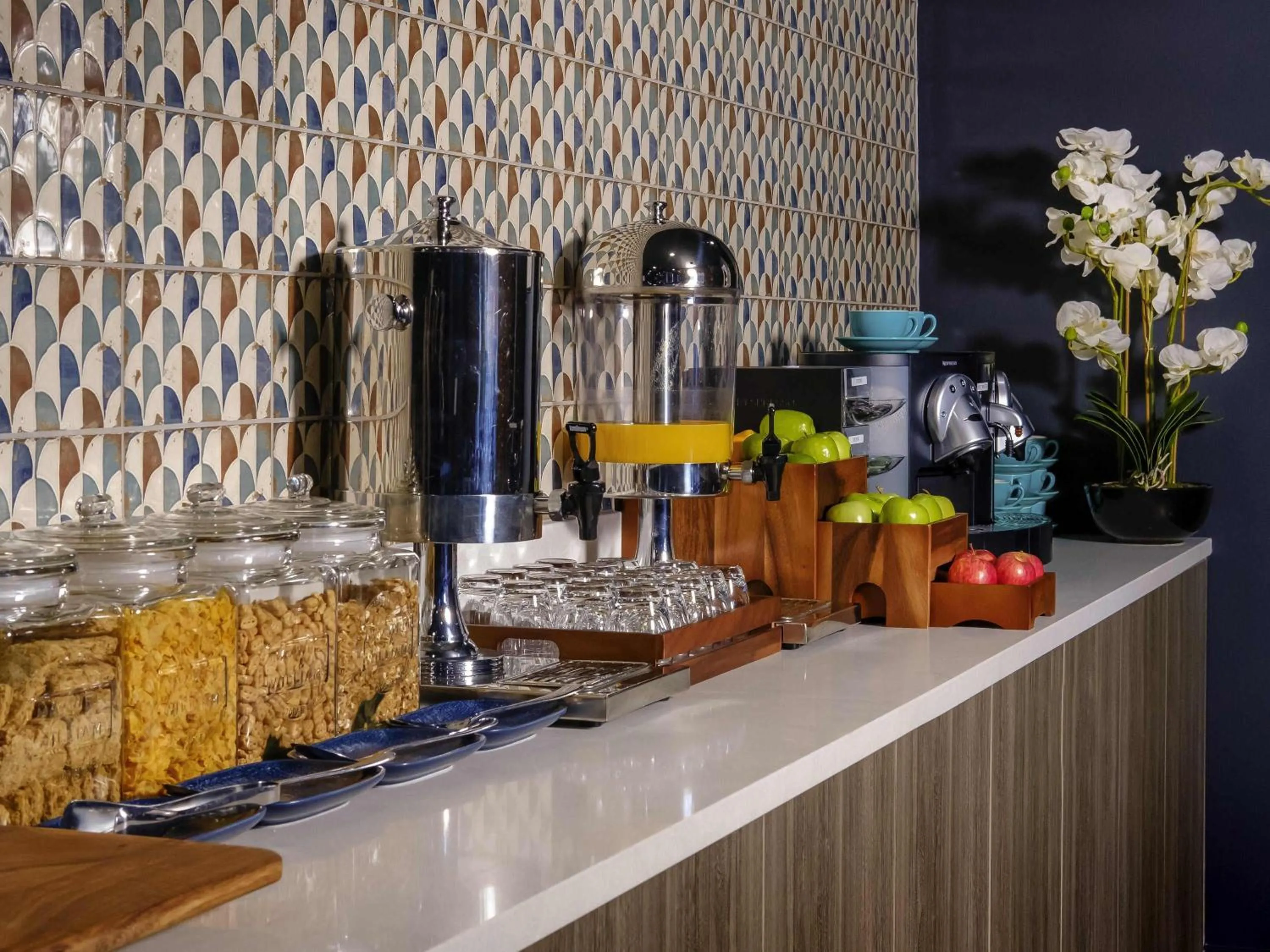 Breakfast in Mantra Albury