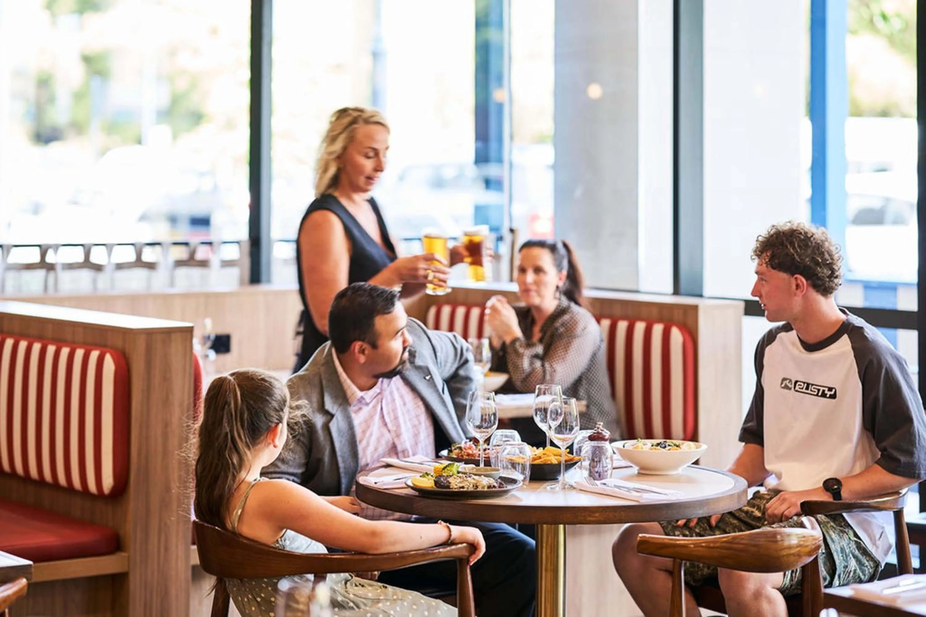 Restaurant/places to eat in Mantra Albury