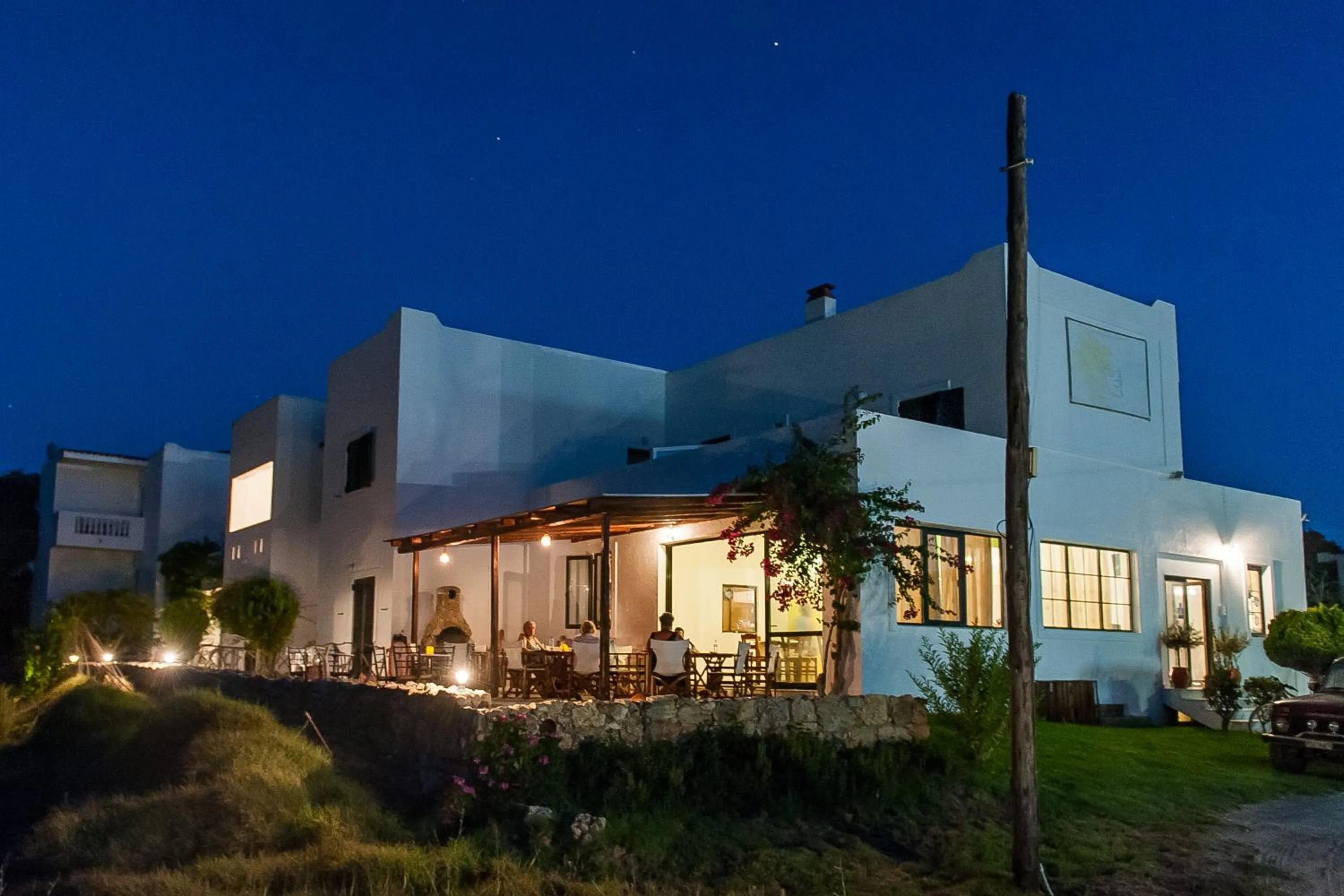 Property building in Ilios and Irene