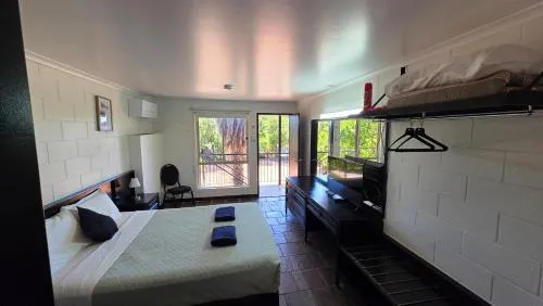 Longreach Most Central Motel