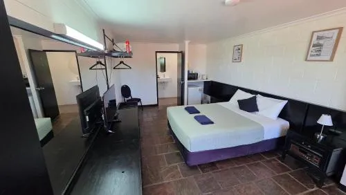 Longreach Most Central Motel