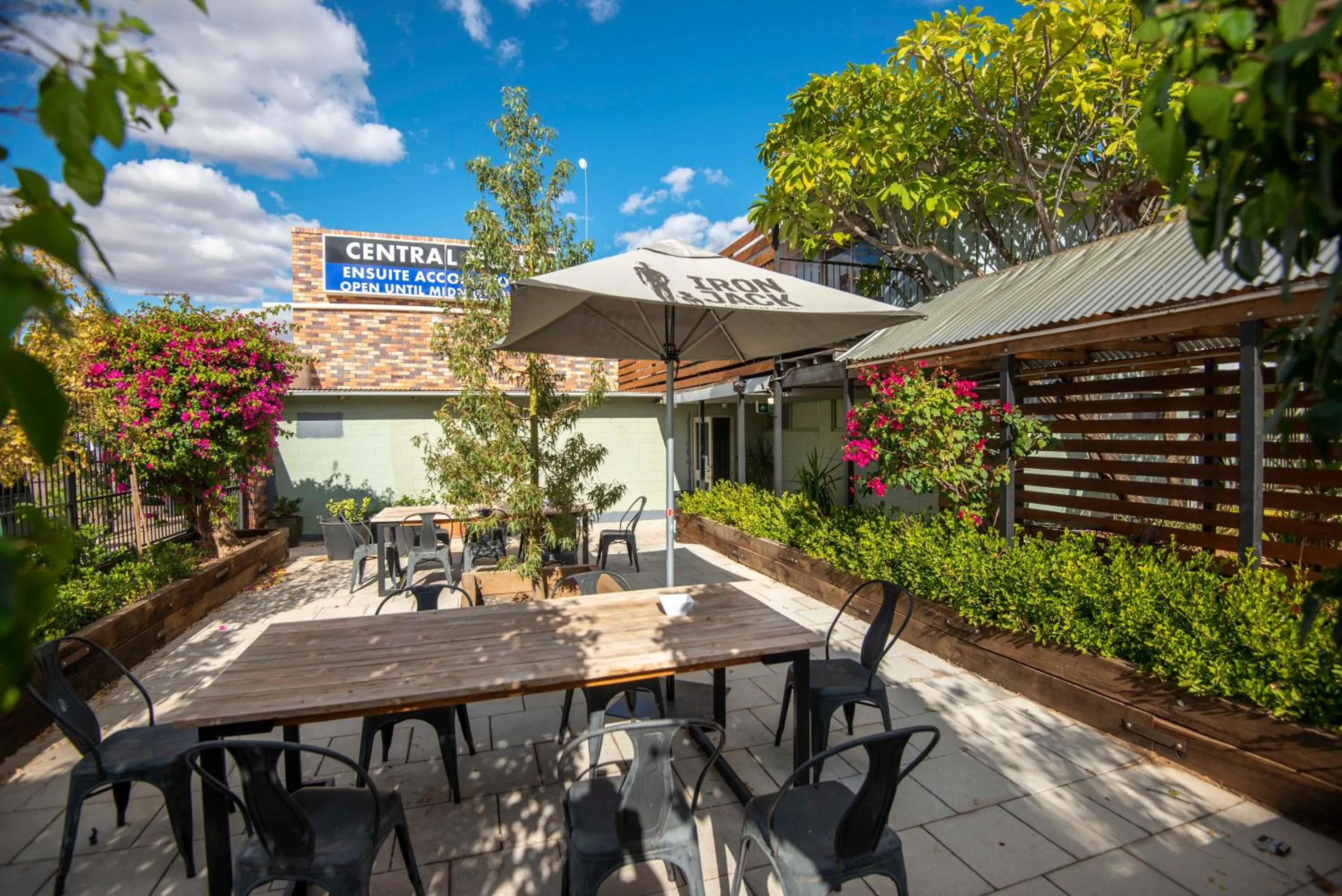 Longreach Most Central Motel