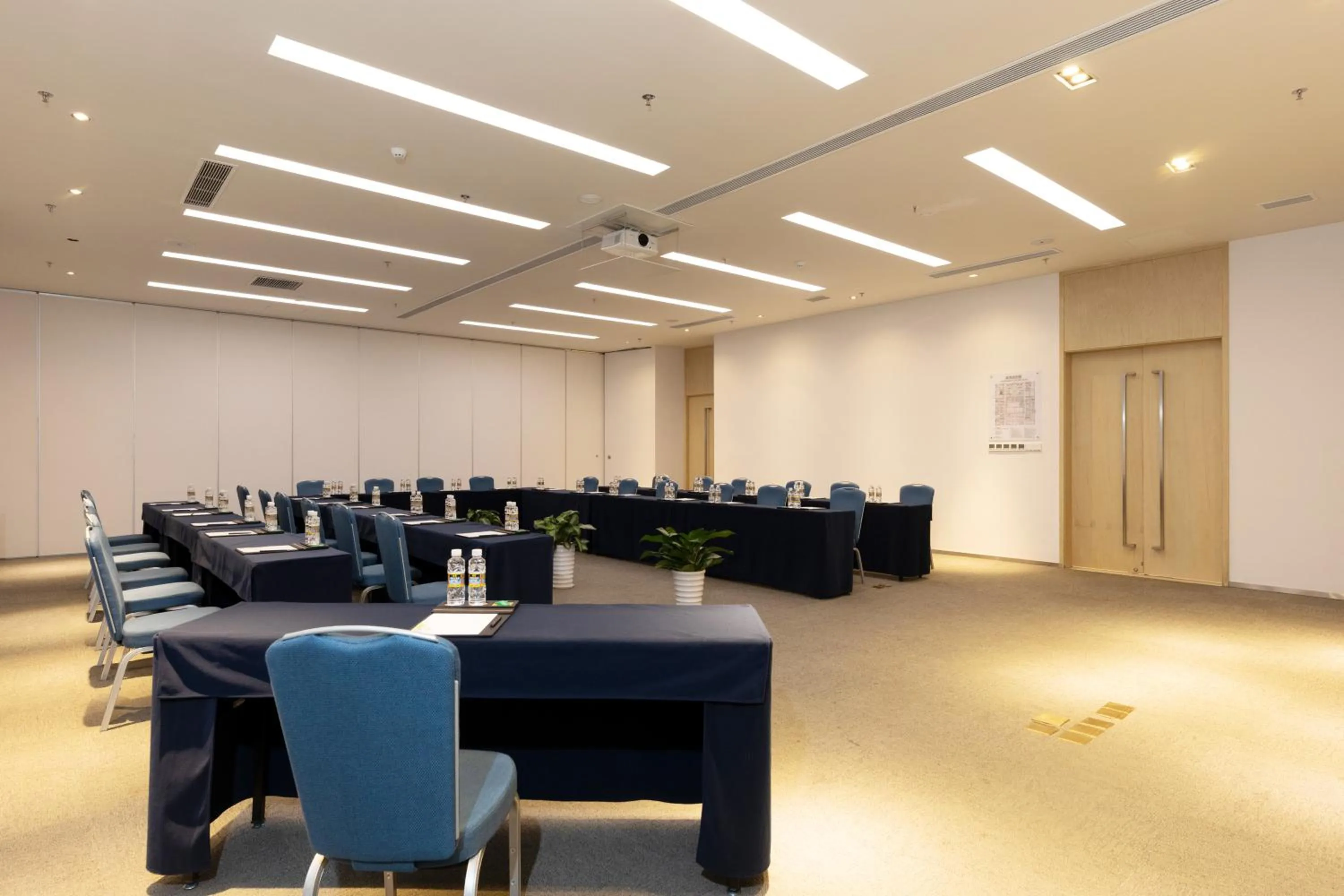 Haikou Meilan International Airport Hotel