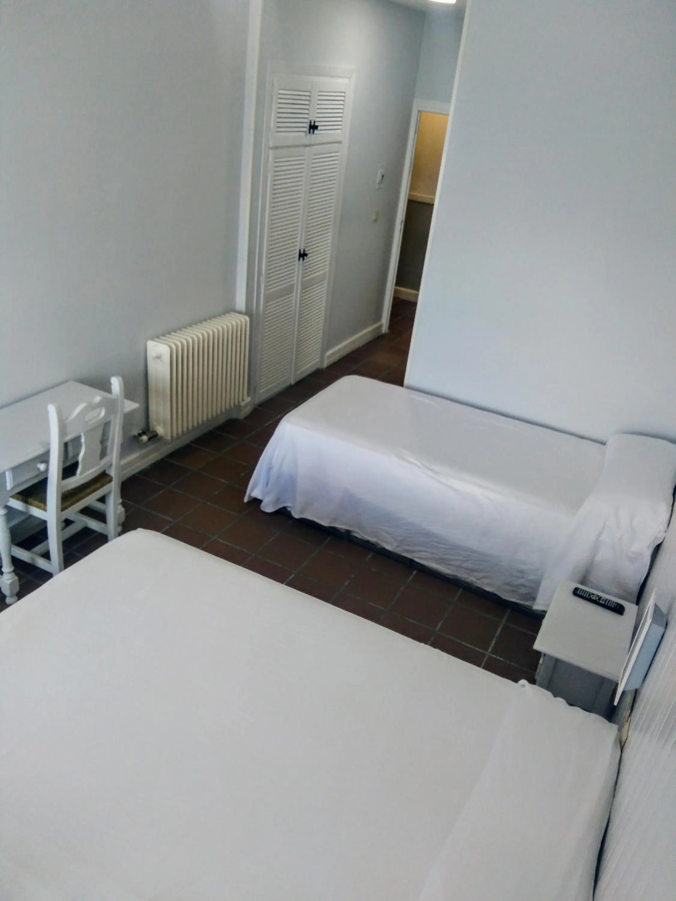 Photo of the whole room, Bed in Hotel Montesol Arttyco