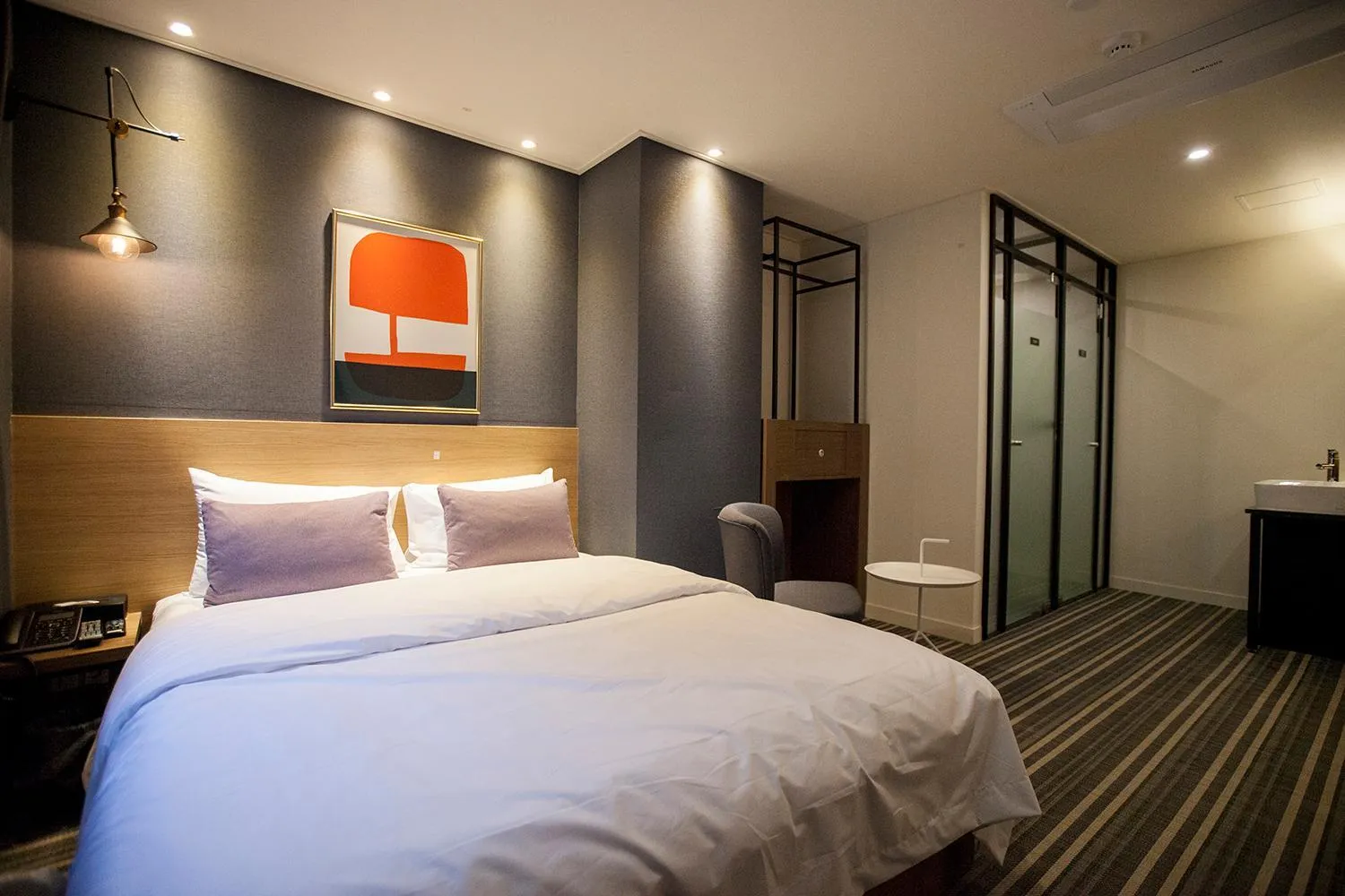 Bed in No. 25 Signature Hotel Daecheong