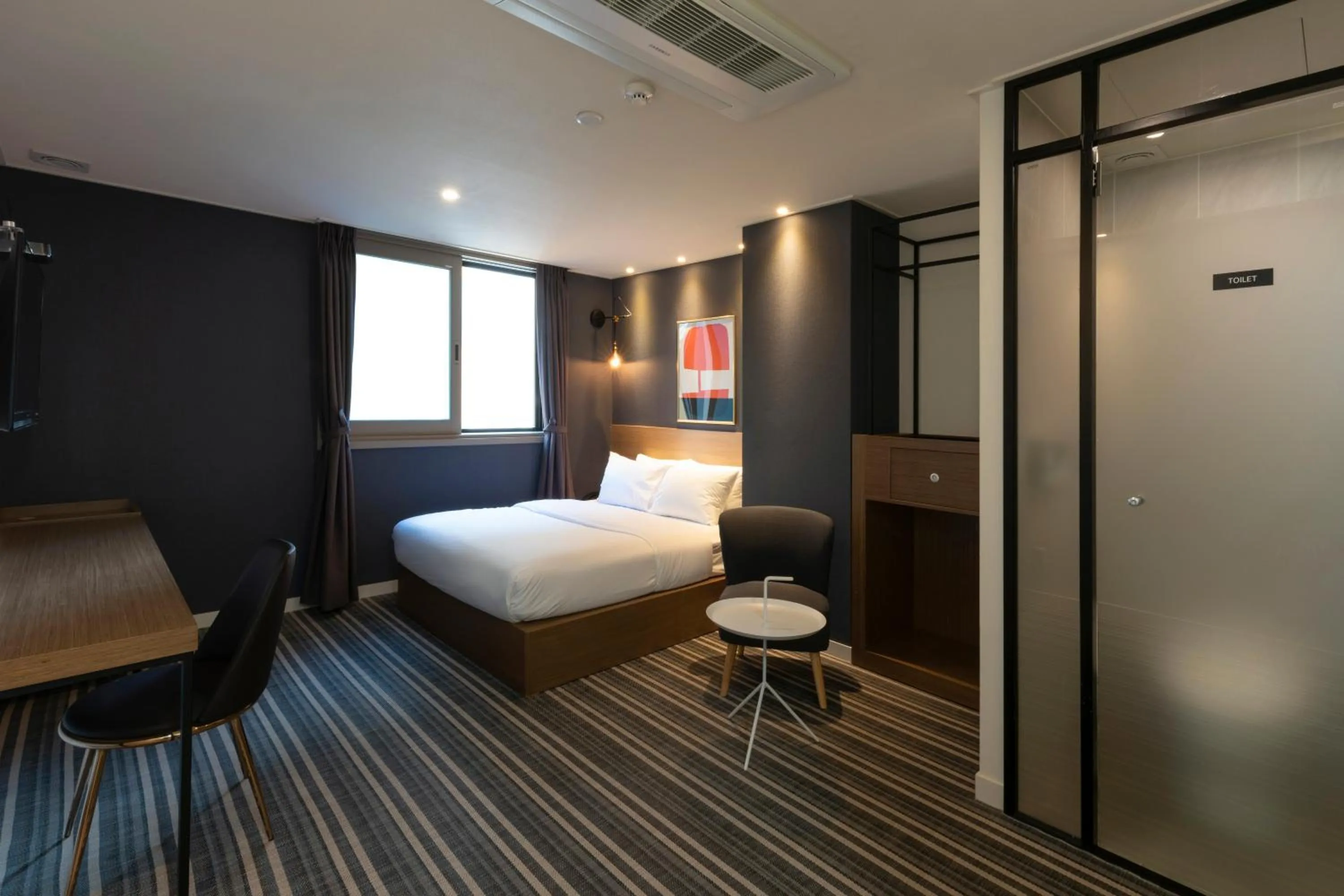 Bed in No. 25 Signature Hotel Daecheong