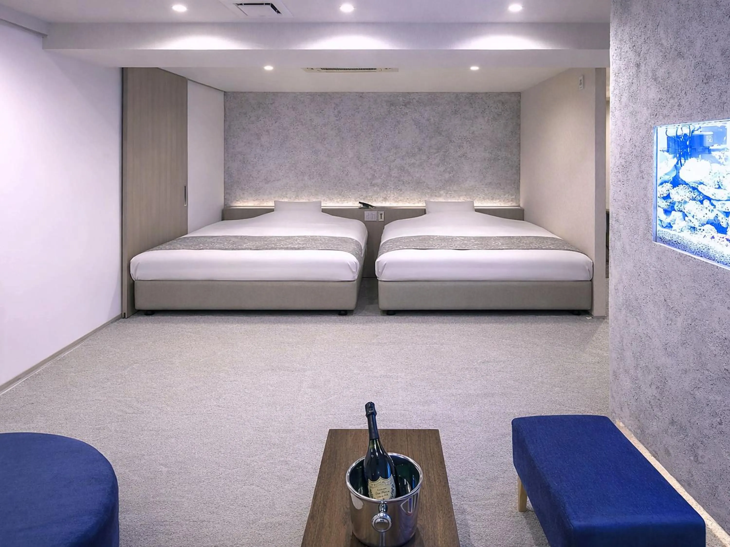 Photo of the whole room, Bed in Hotel THE Grandee Shinsaibashi Namba