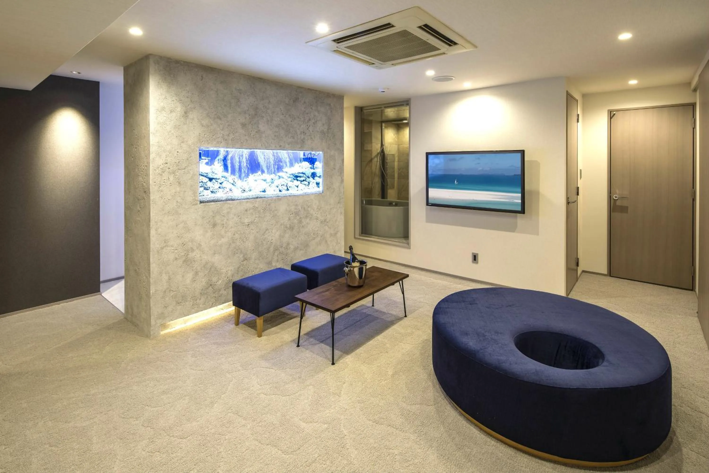 Living room in Hotel THE Grandee Shinsaibashi Namba