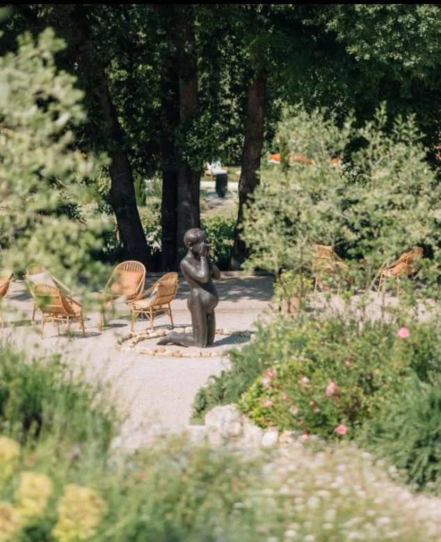 Garden in Toile Blanche