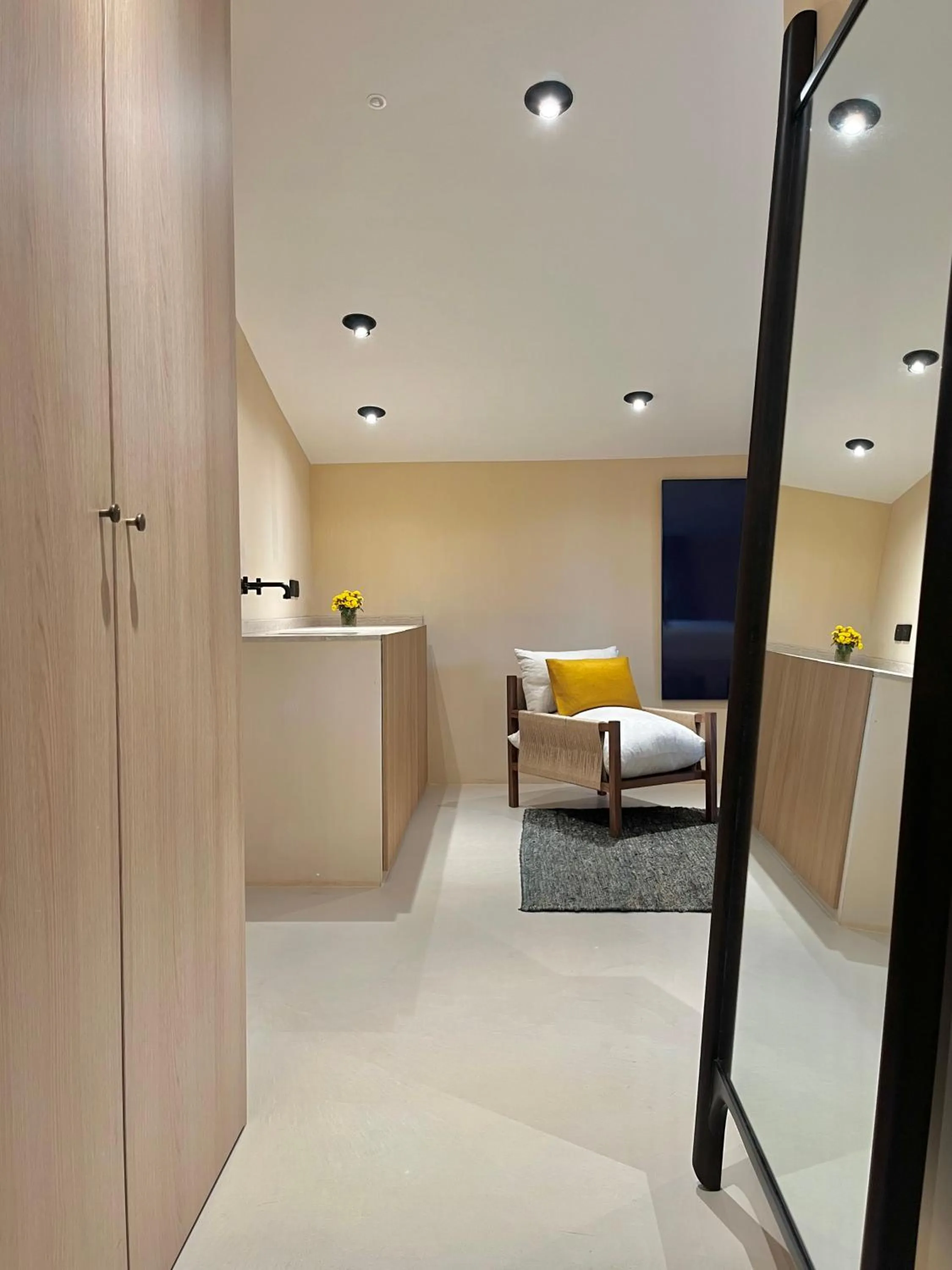 minibar in Toile Blanche