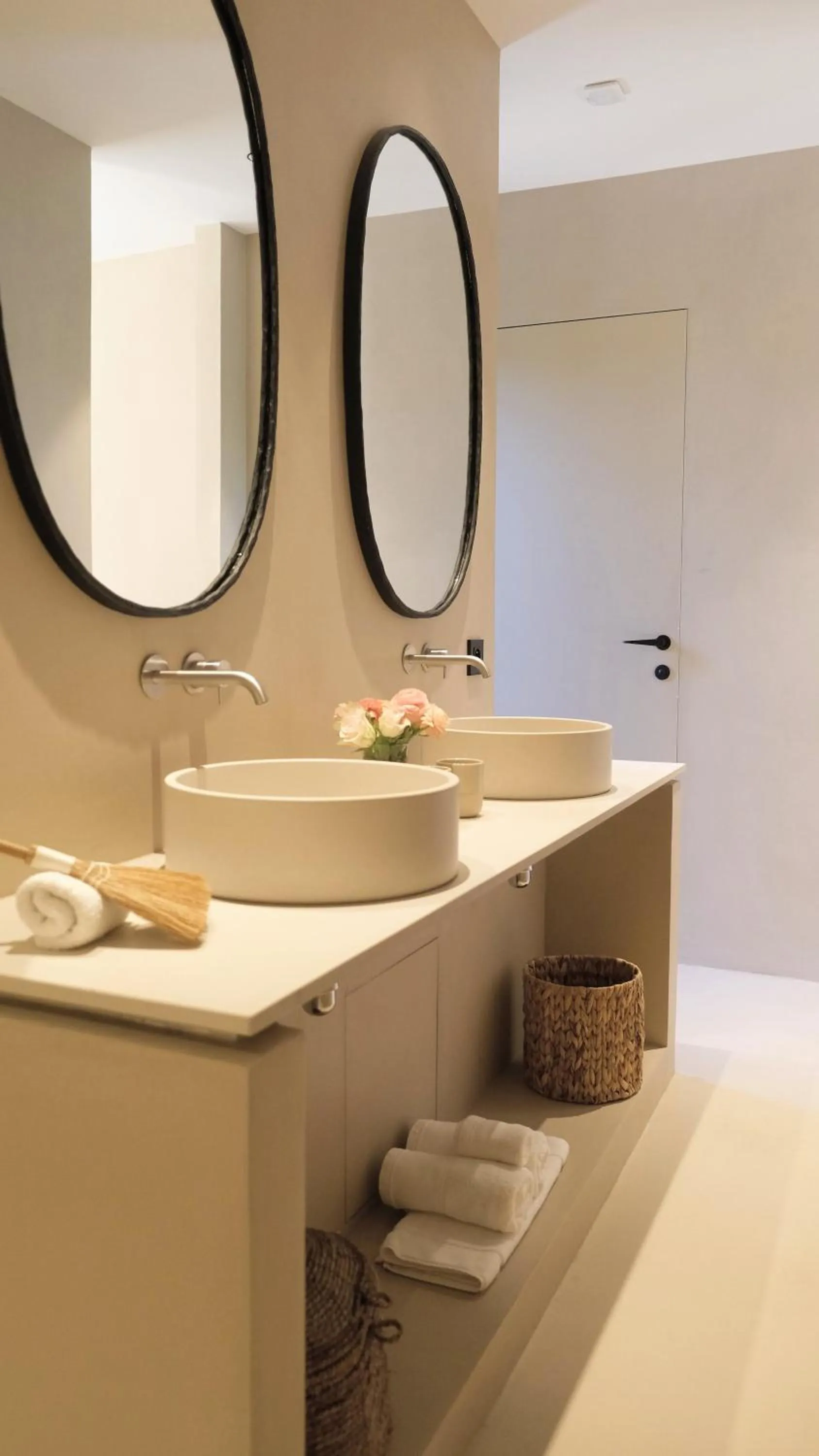 Bathroom in Toile Blanche