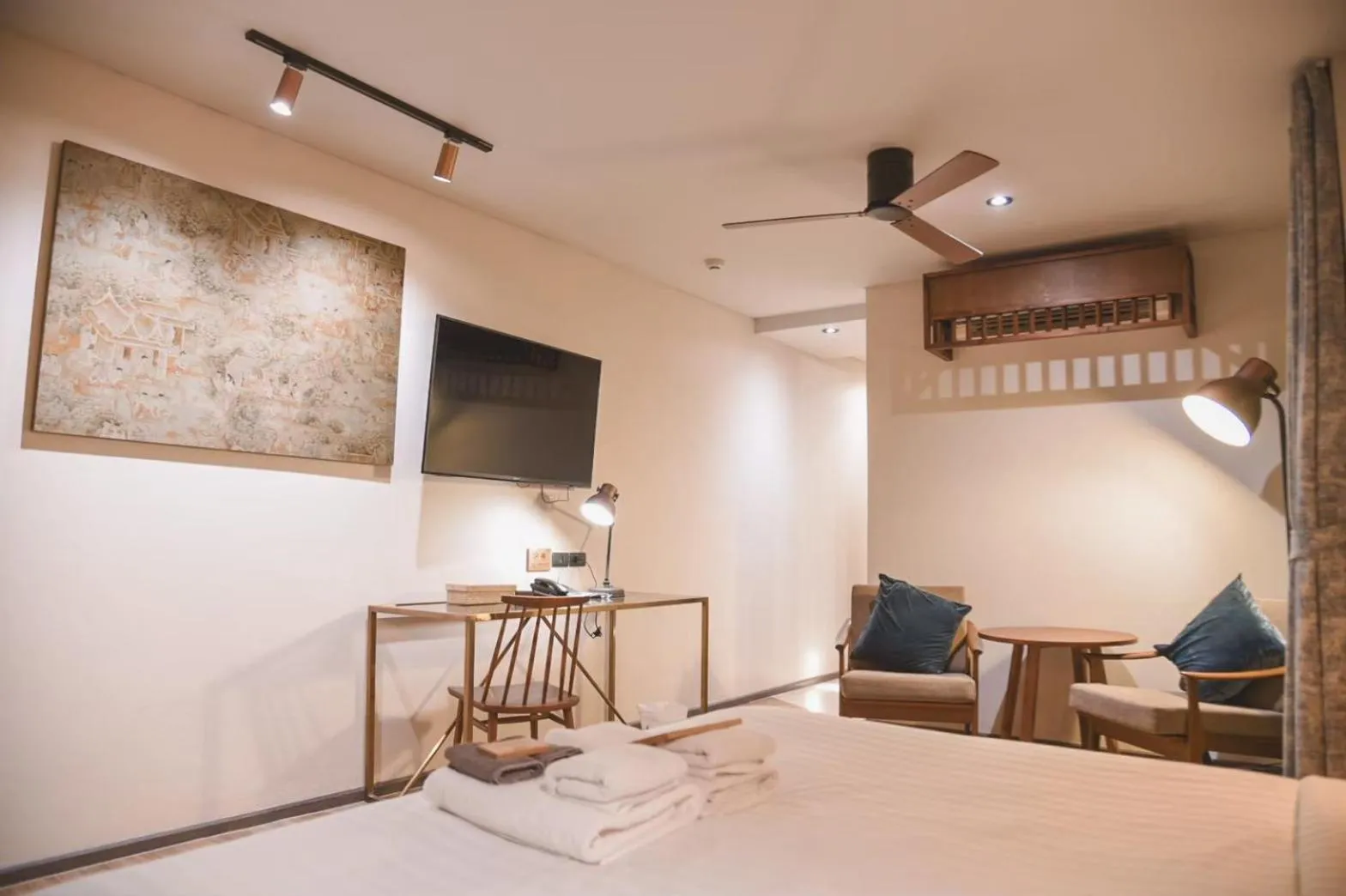 Guests, Bed in Gategaa Village