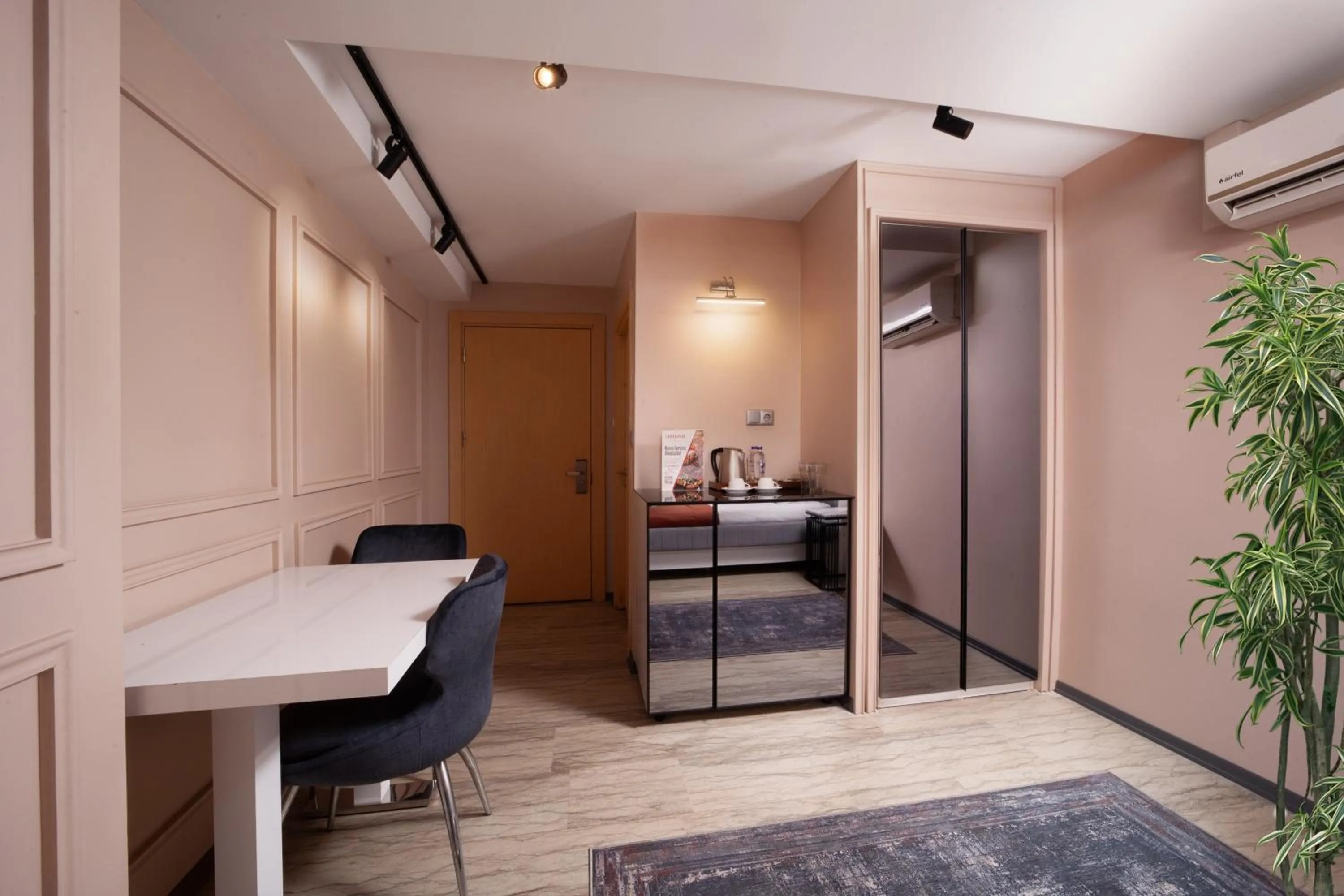 Seating area in Harbiye Residence