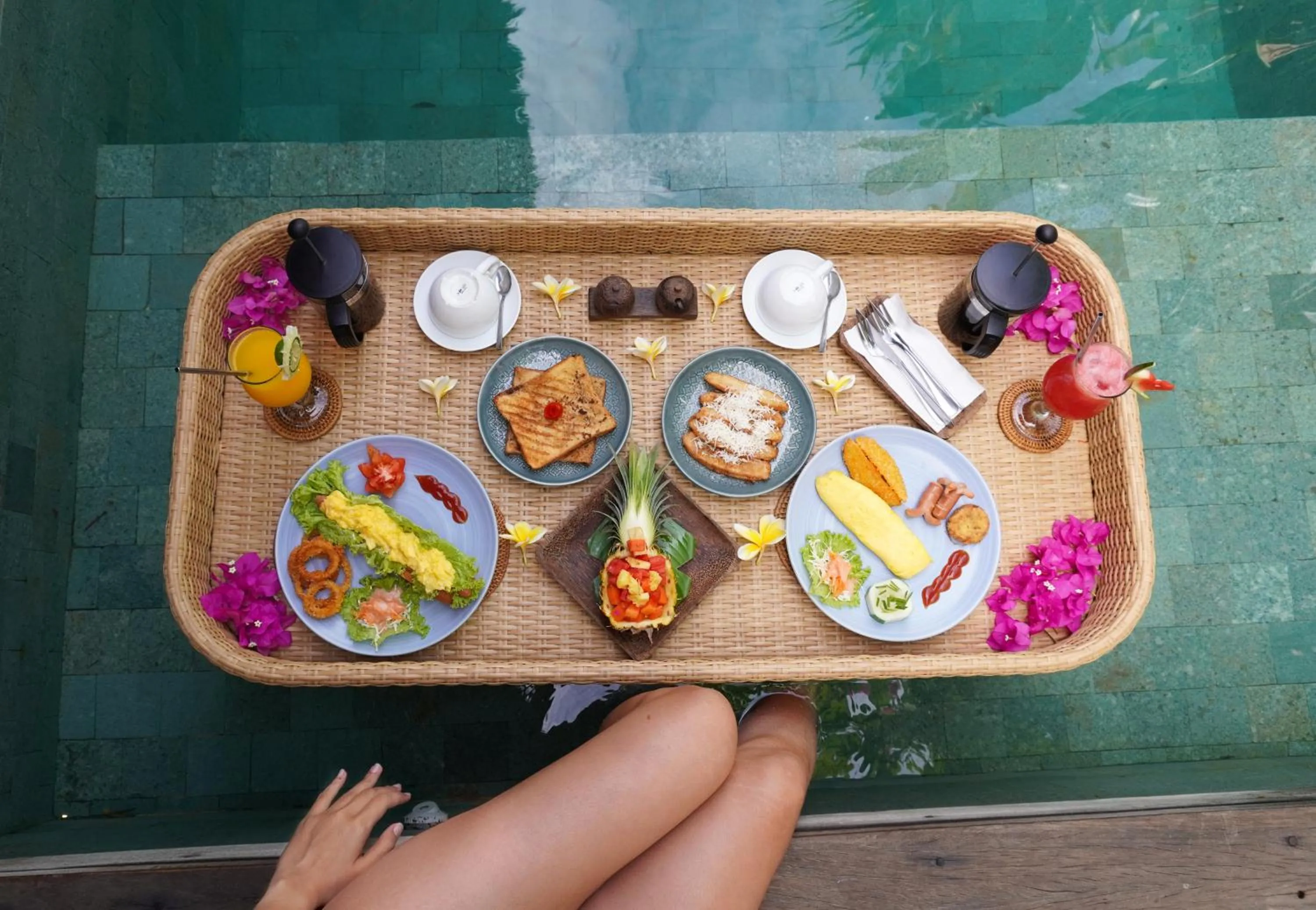 Swimming pool in Pera ONE Villas