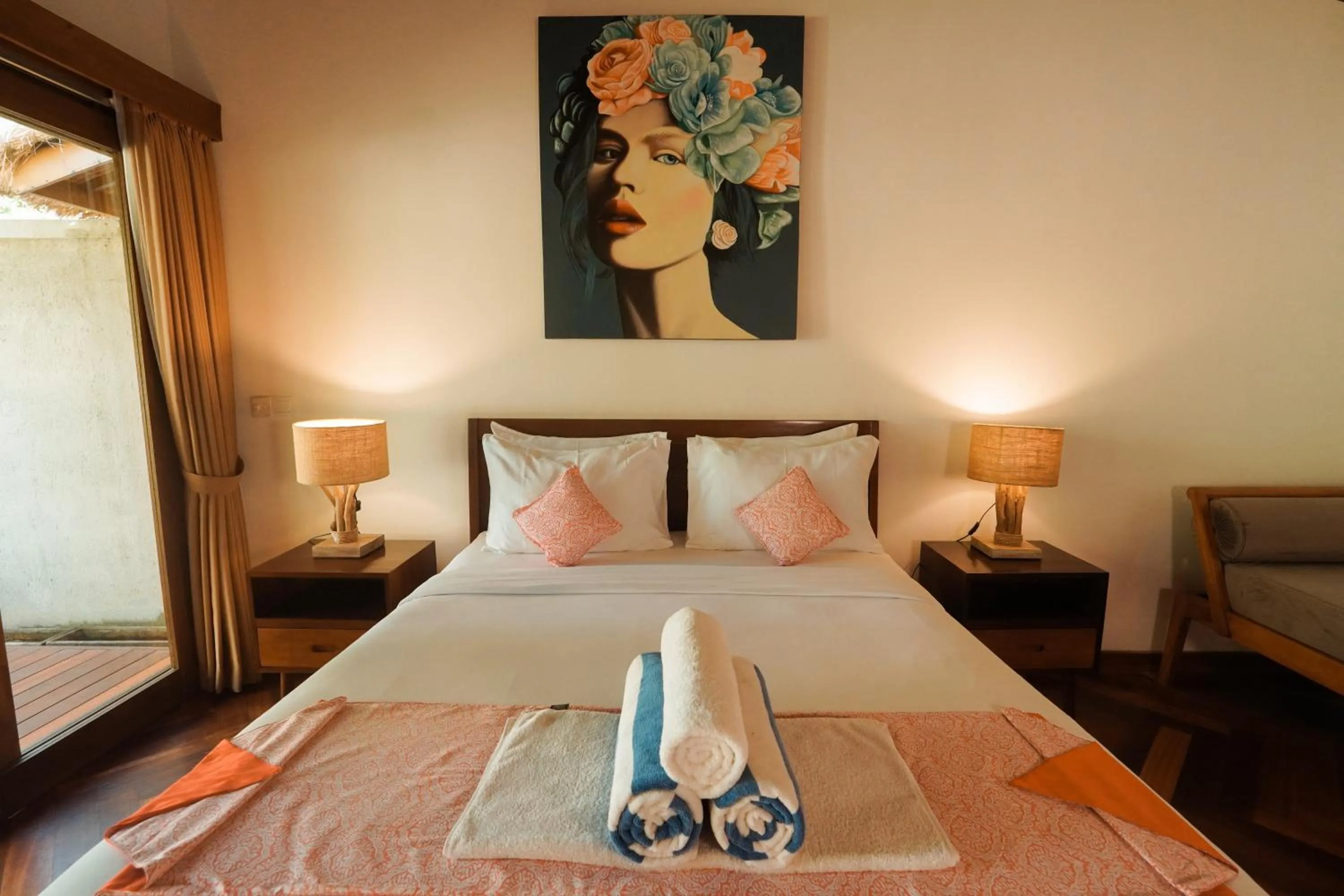 Photo of the whole room, Bed in Pera ONE Villas