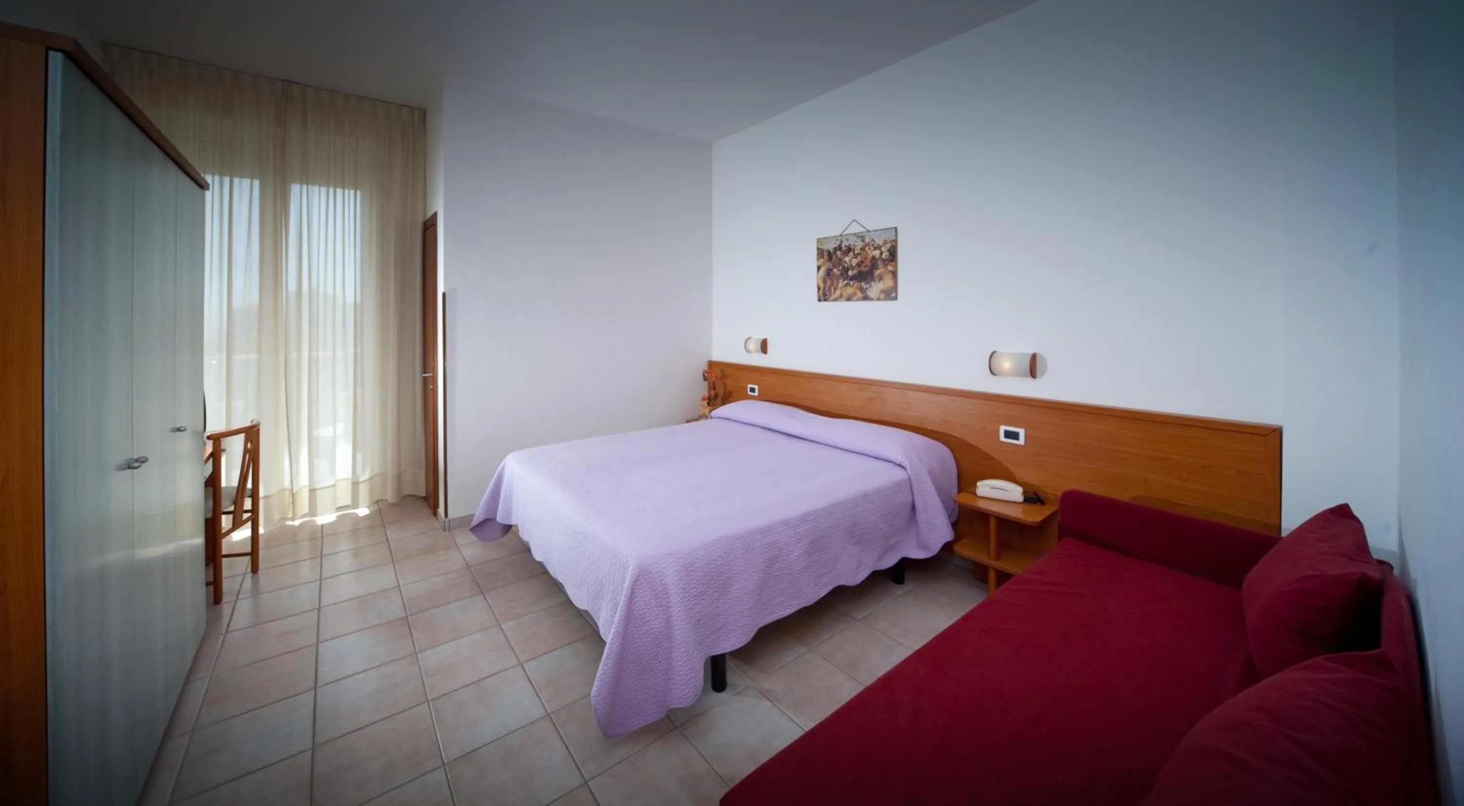 Shower, Bed in Hotel Florence