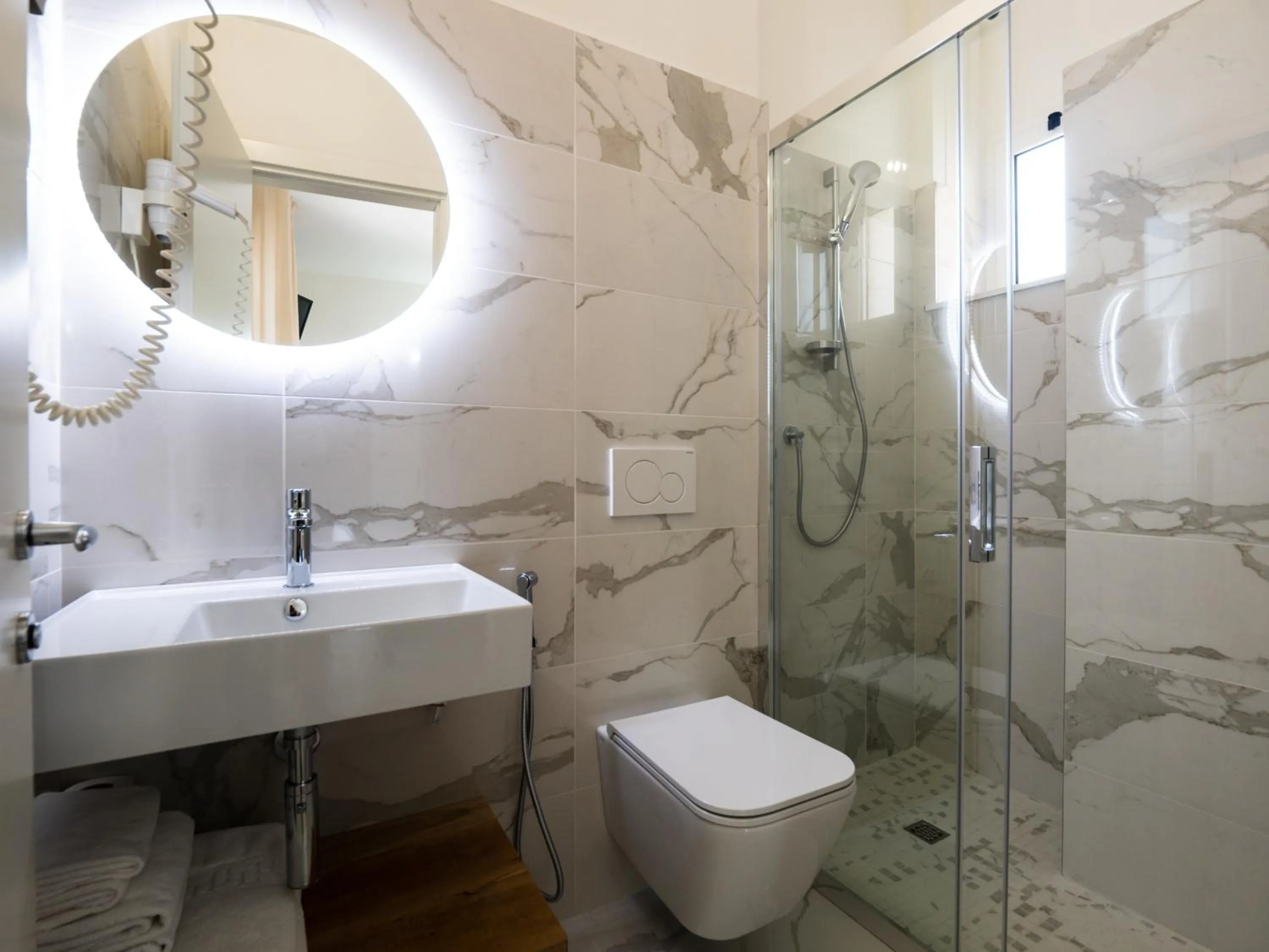 Shower in Hotel Florence