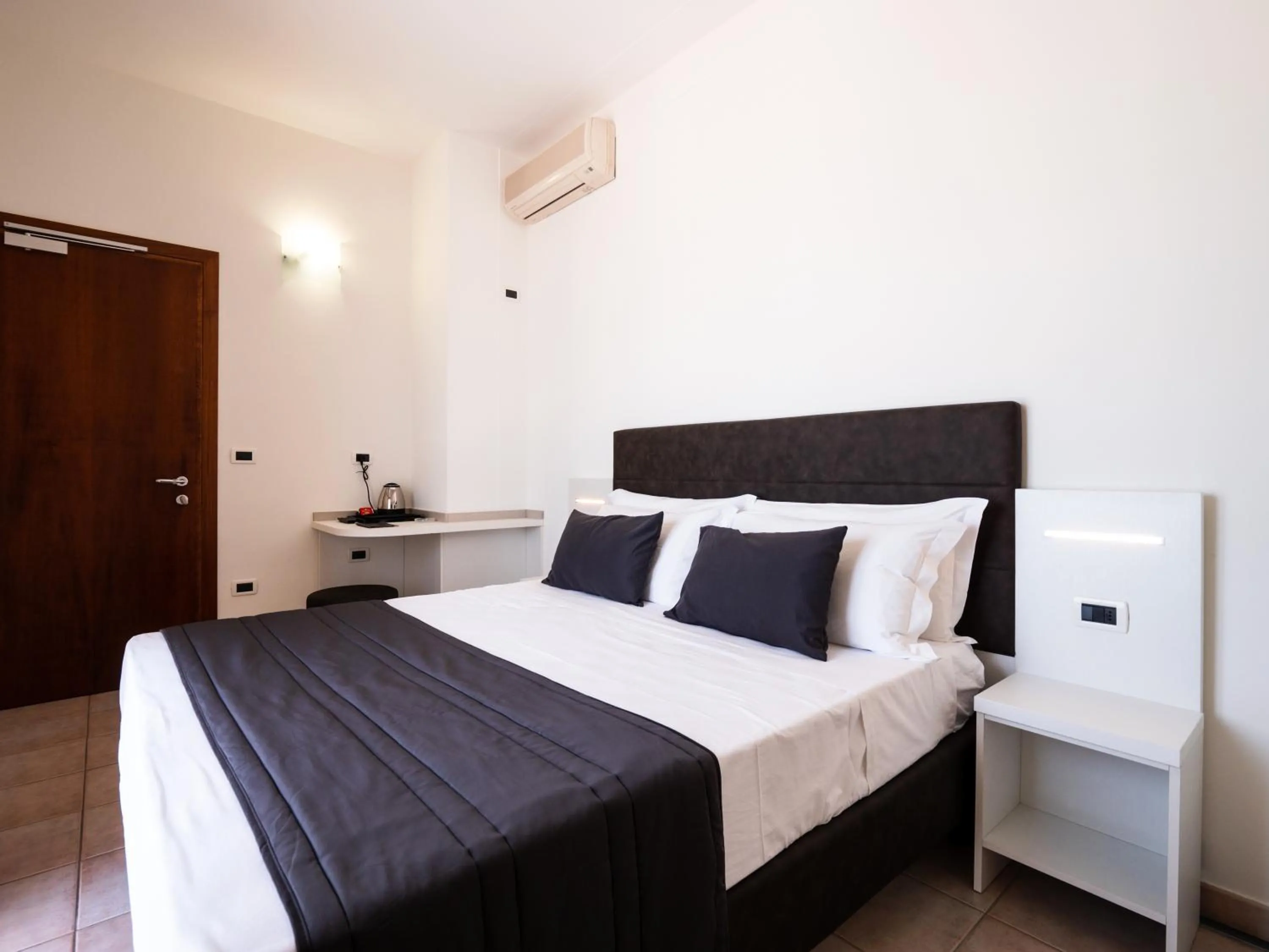Bed in Hotel Florence