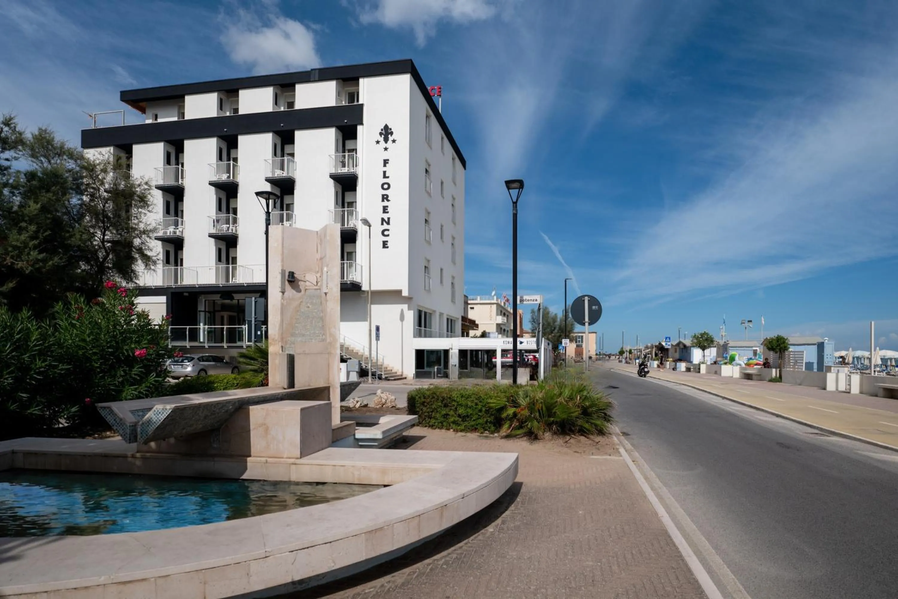 Property building in Hotel Florence