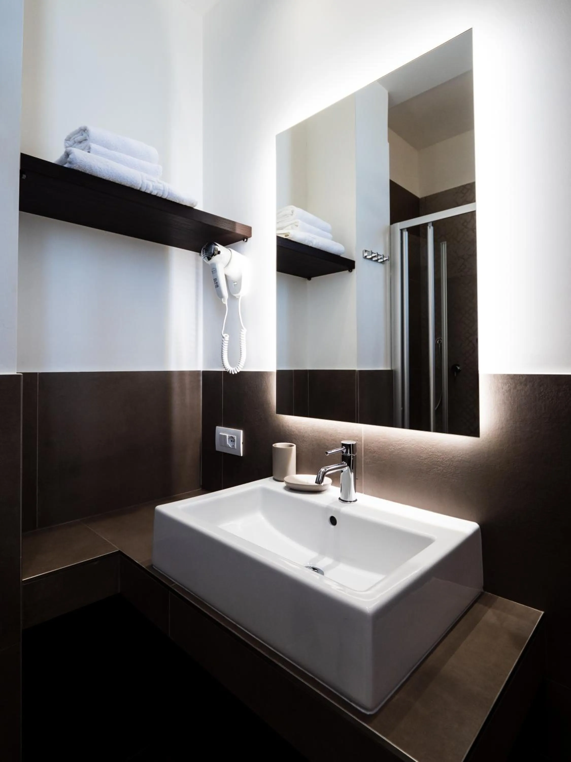 Shower in Hotel Florence